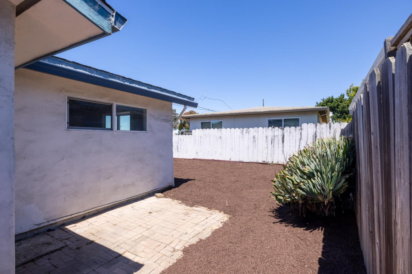 Detail Gallery Image 17 of 21 For 1475 Hilby Ave, Seaside,  CA 93955 - 2 Beds | 1 Baths