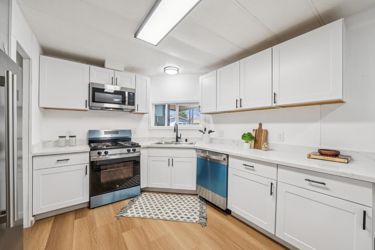 Detail Gallery Image 17 of 38 For 423 Chateau La Salle Dr #423,  San Jose,  CA 95111 - 2 Beds | 2 Baths