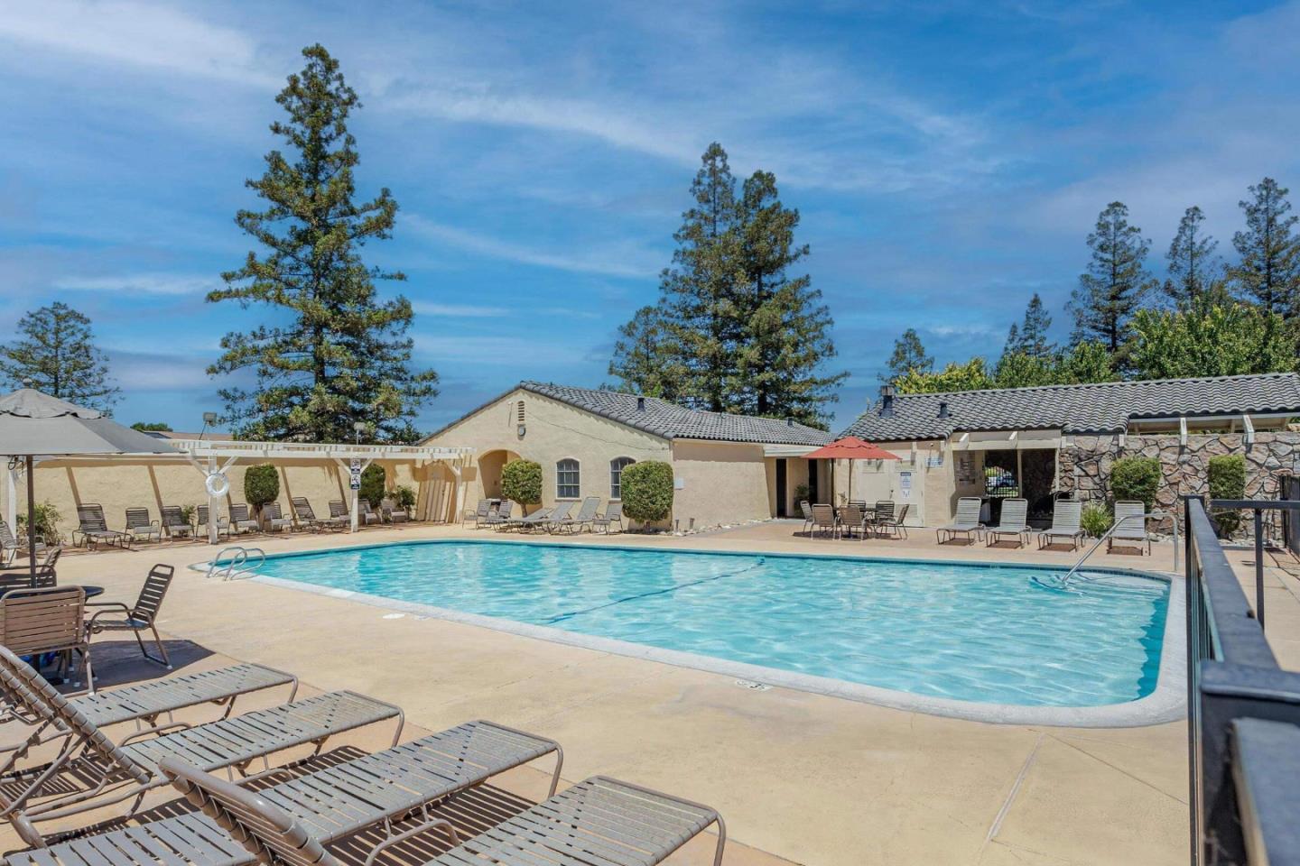 Detail Gallery Image 38 of 38 For 423 Chateau La Salle Dr #423,  San Jose,  CA 95111 - 2 Beds | 2 Baths