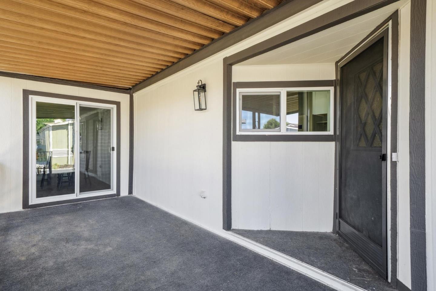 Detail Gallery Image 5 of 38 For 423 Chateau La Salle Dr #423,  San Jose,  CA 95111 - 2 Beds | 2 Baths