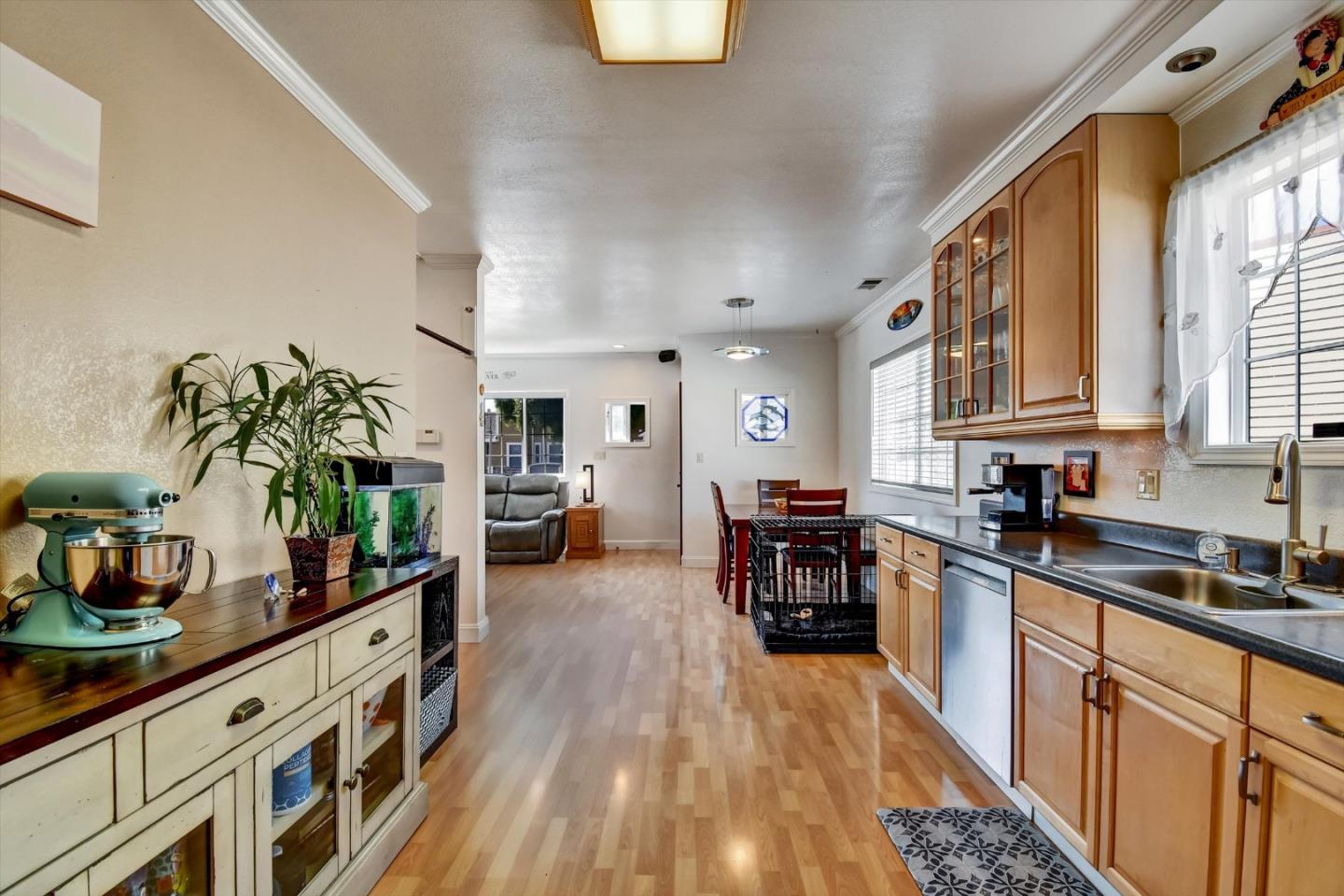 Detail Gallery Image 16 of 35 For 241 Terrace Ave, San Bruno,  CA 94066 - 2 Beds | 1 Baths