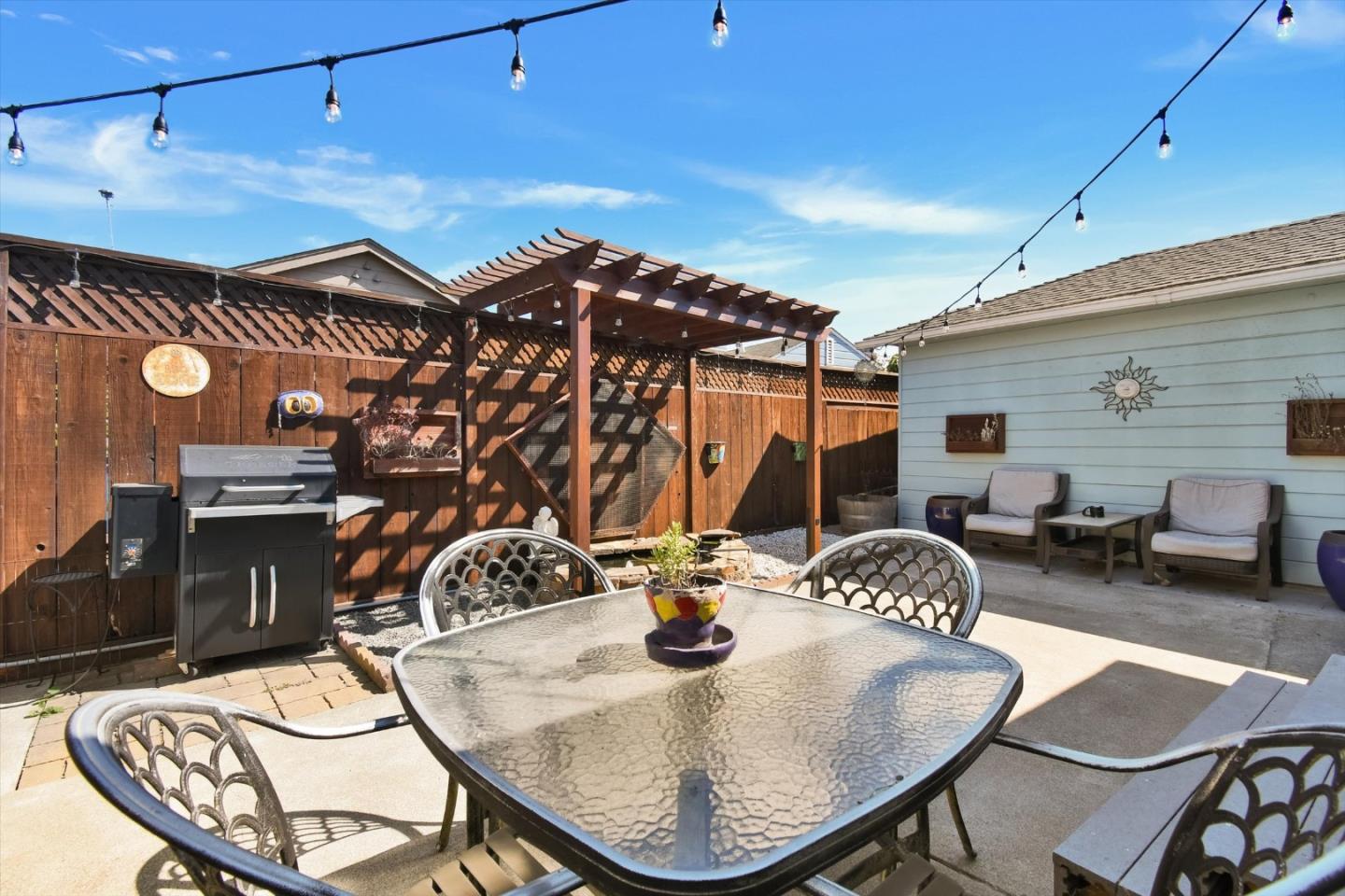 Detail Gallery Image 31 of 35 For 241 Terrace Ave, San Bruno,  CA 94066 - 2 Beds | 1 Baths