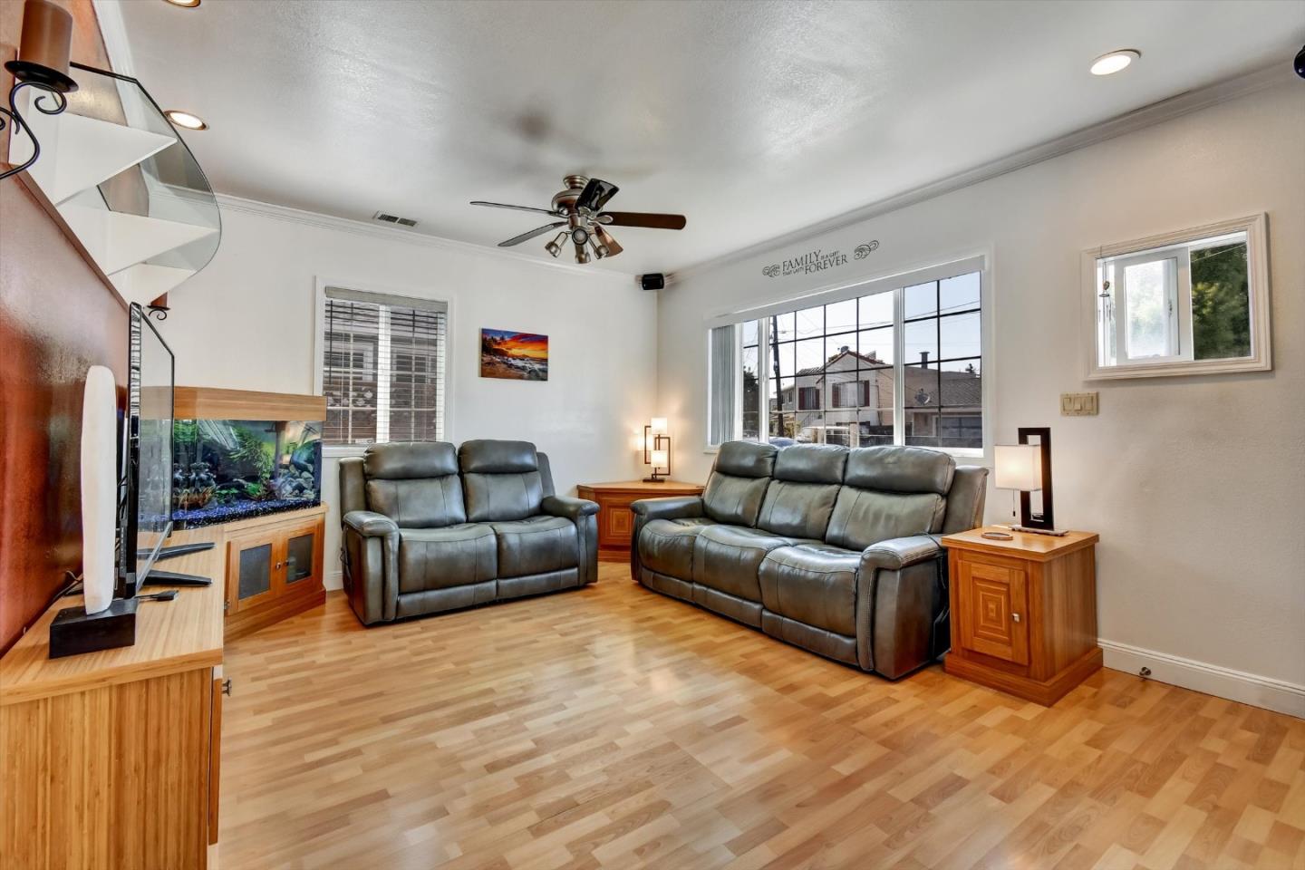 Detail Gallery Image 6 of 35 For 241 Terrace Ave, San Bruno,  CA 94066 - 2 Beds | 1 Baths