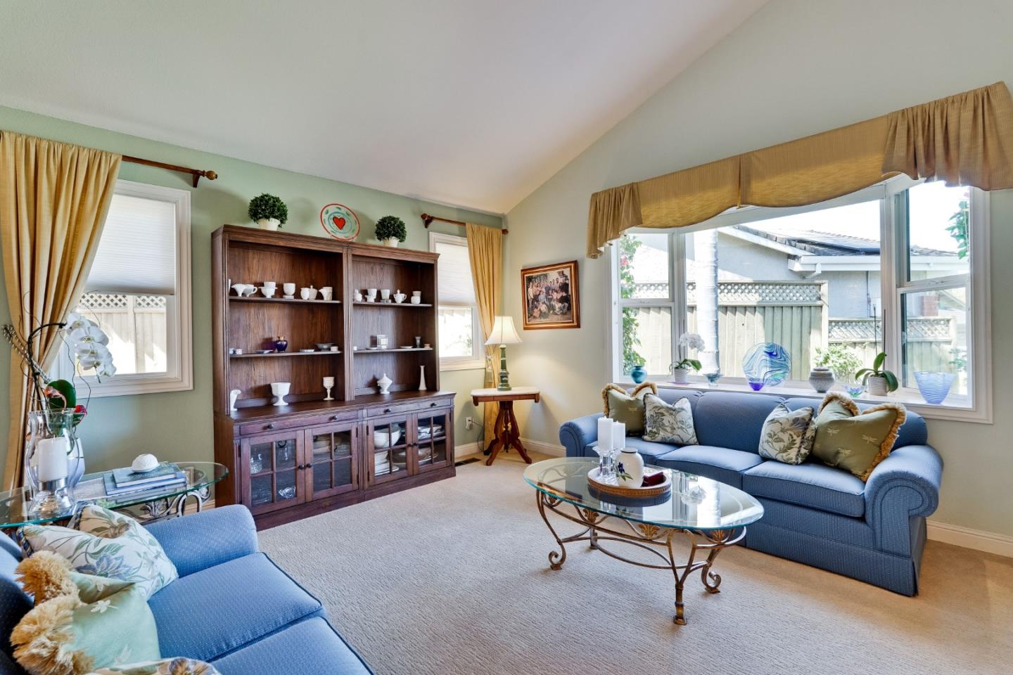 Detail Gallery Image 10 of 149 For 6449 Curie Ct, San Jose,  CA 95123 - 4 Beds | 2/1 Baths