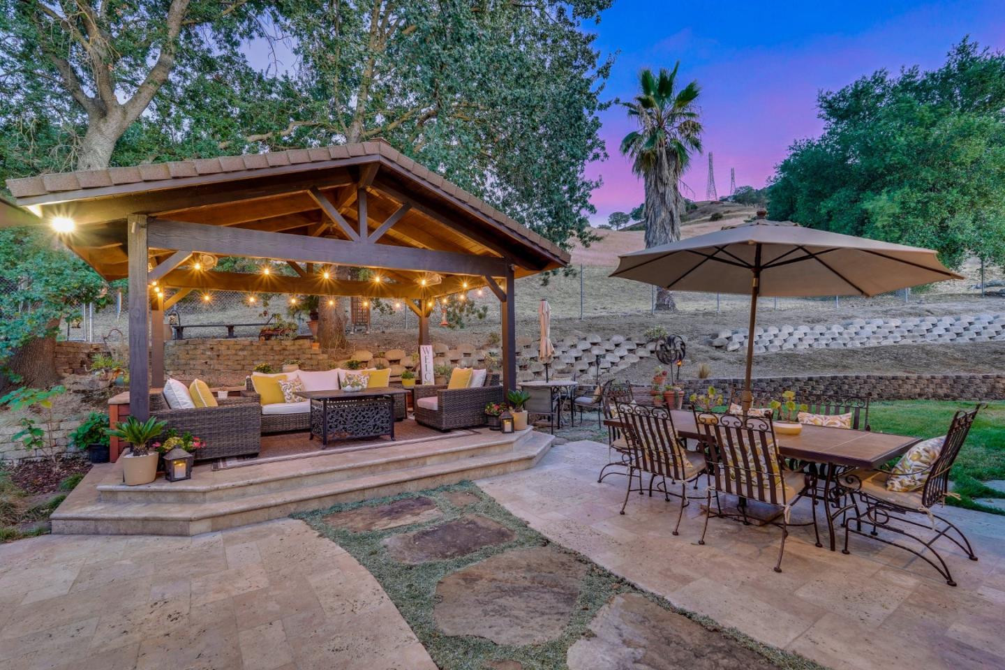 Detail Gallery Image 125 of 149 For 6449 Curie Ct, San Jose,  CA 95123 - 4 Beds | 2/1 Baths