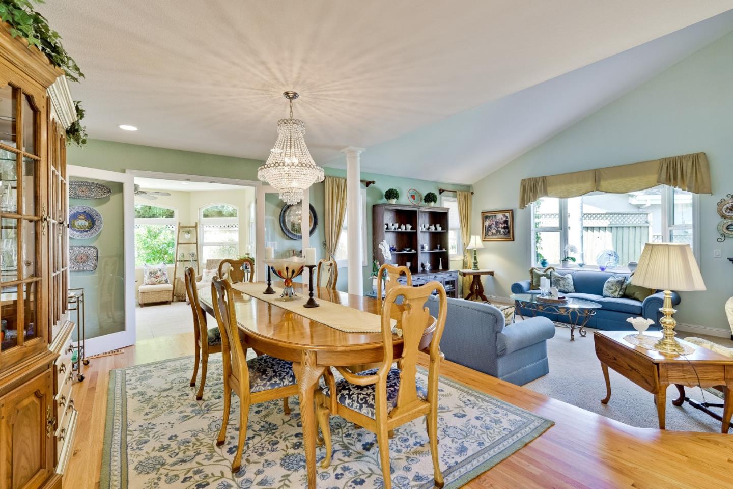 Detail Gallery Image 15 of 149 For 6449 Curie Ct, San Jose,  CA 95123 - 4 Beds | 2/1 Baths
