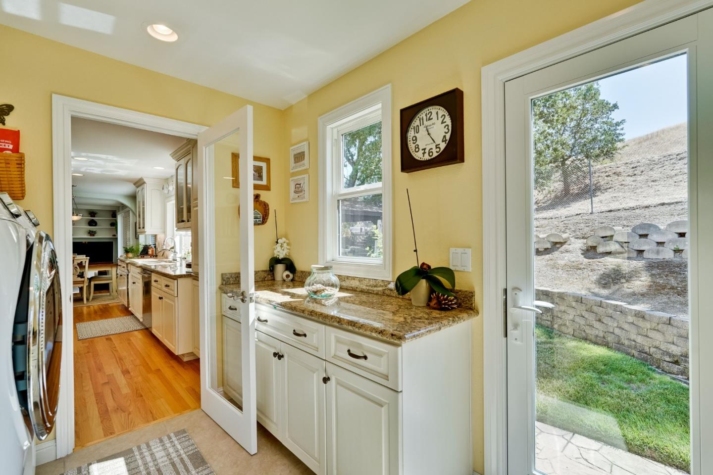 Detail Gallery Image 38 of 149 For 6449 Curie Ct, San Jose,  CA 95123 - 4 Beds | 2/1 Baths