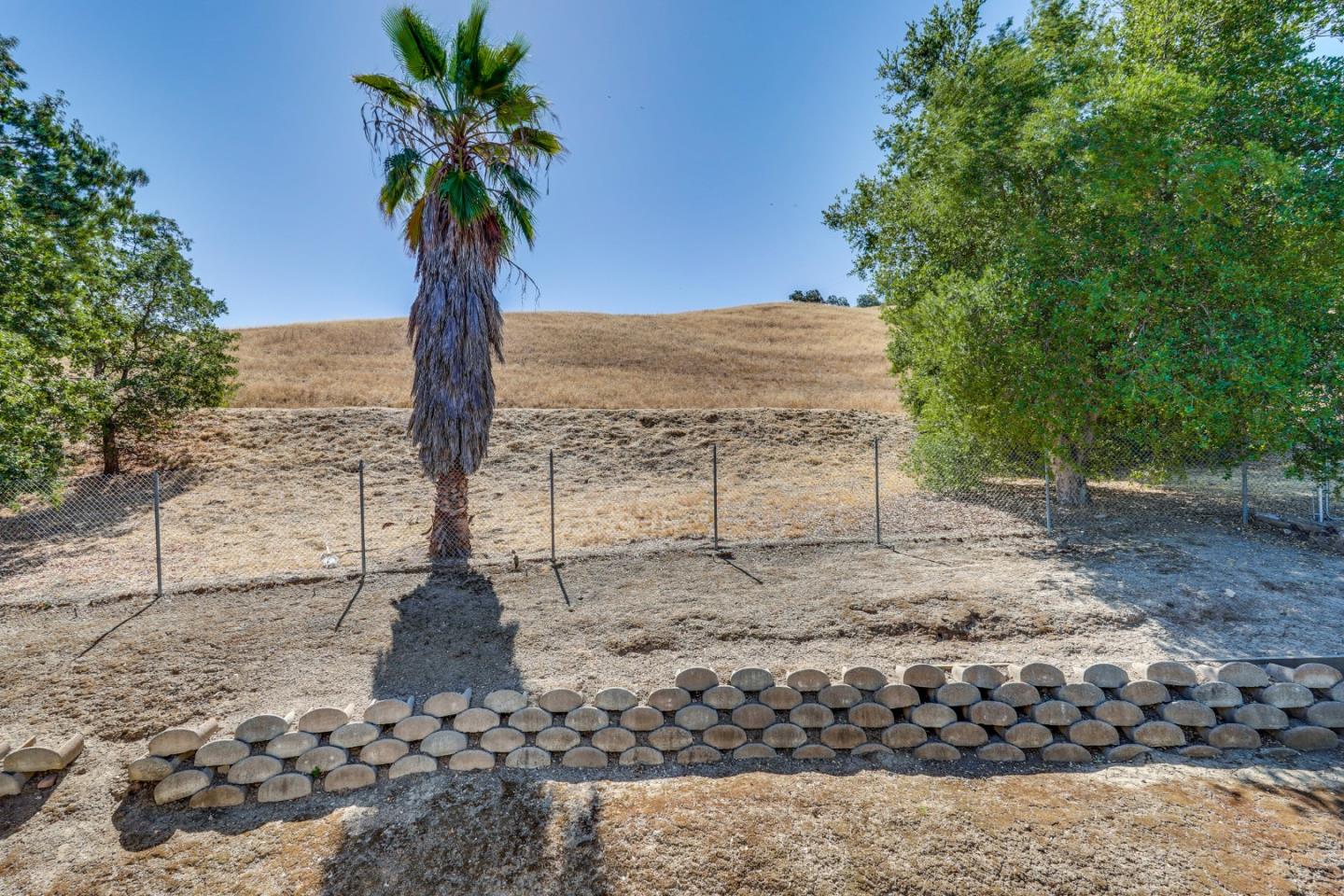 Detail Gallery Image 69 of 149 For 6449 Curie Ct, San Jose,  CA 95123 - 4 Beds | 2/1 Baths