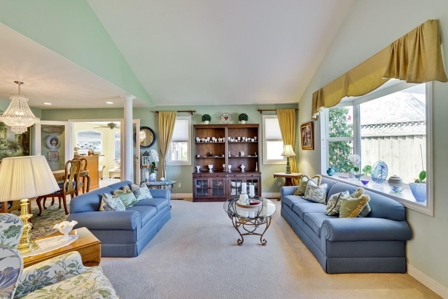 Detail Gallery Image 9 of 149 For 6449 Curie Ct, San Jose,  CA 95123 - 4 Beds | 2/1 Baths