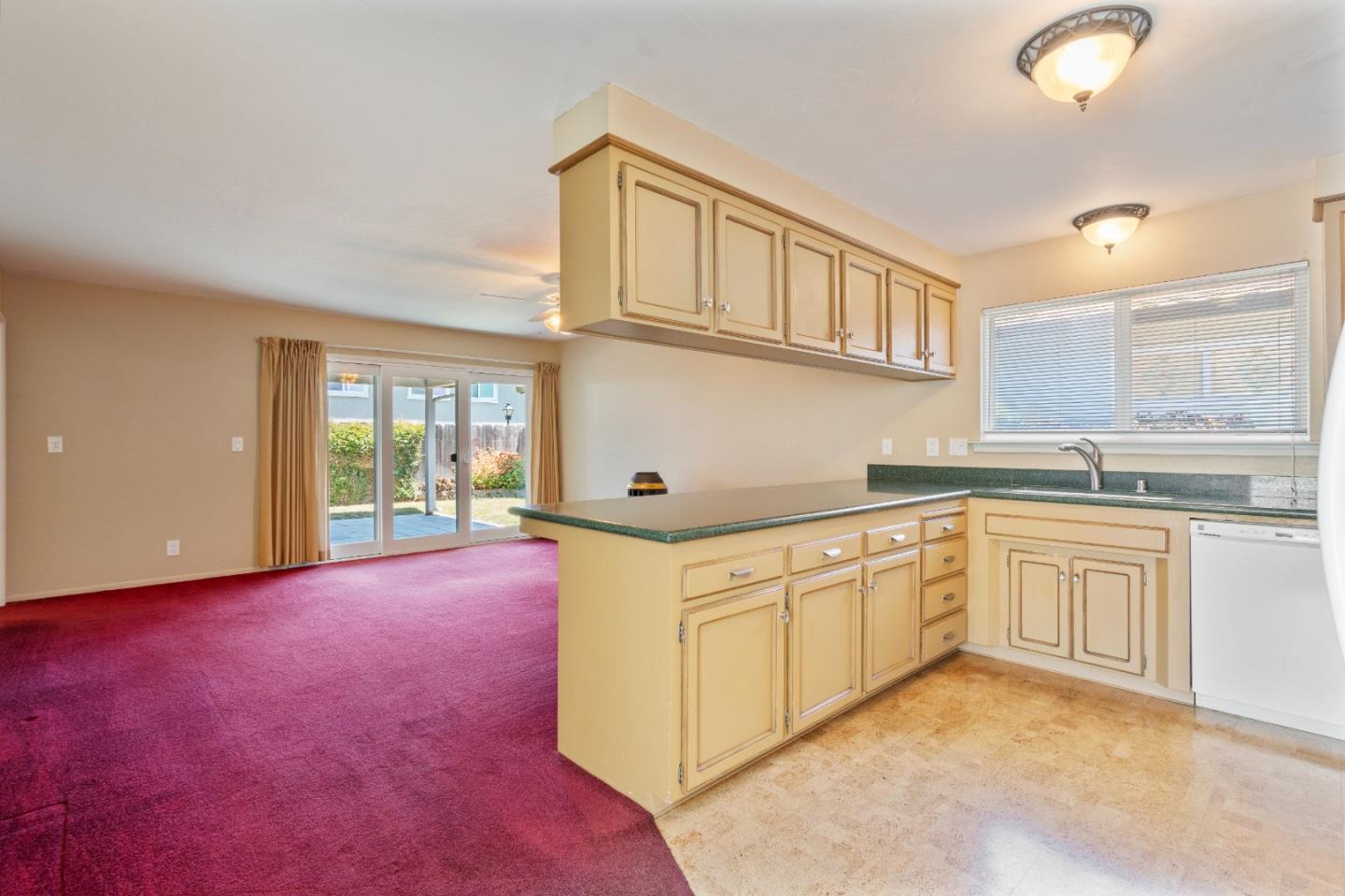 Detail Gallery Image 18 of 49 For 422 Shelley Way, Salinas,  CA 93901 - 3 Beds | 2 Baths