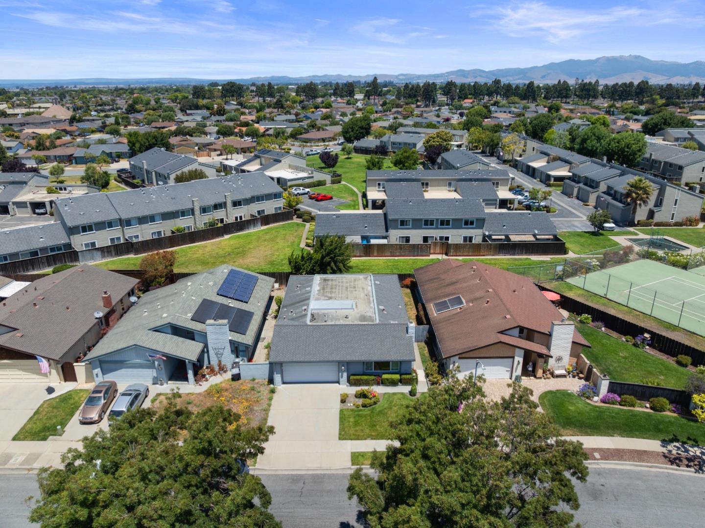 Detail Gallery Image 48 of 49 For 422 Shelley Way, Salinas,  CA 93901 - 3 Beds | 2 Baths