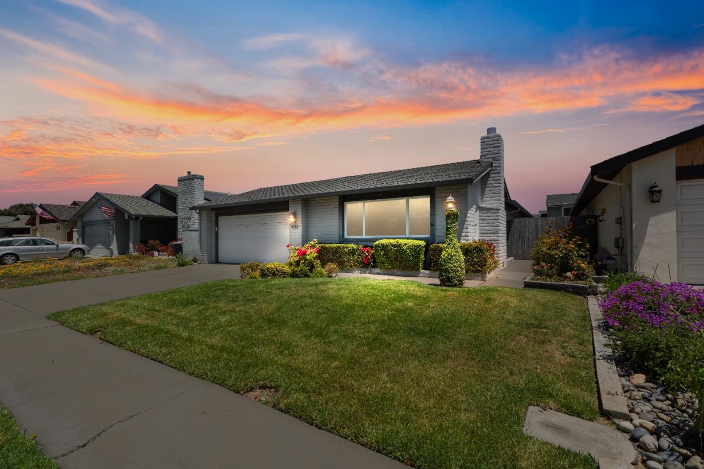 Detail Gallery Image 6 of 49 For 422 Shelley Way, Salinas,  CA 93901 - 3 Beds | 2 Baths