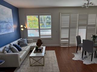 Detail Gallery Image 2 of 12 For 595 Shoal Cir, Redwood Shores,  CA 94065 - 2 Beds | 2/1 Baths