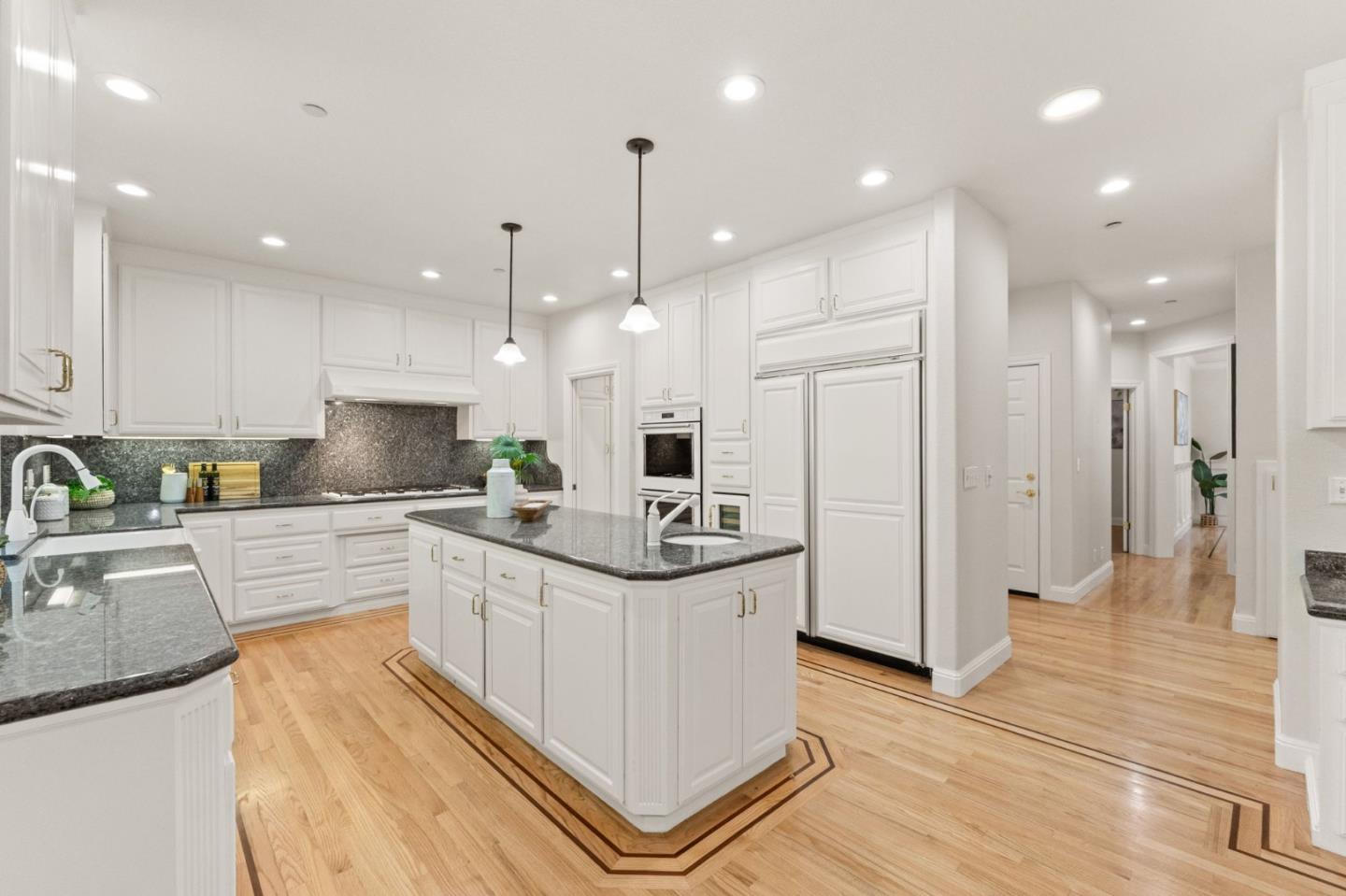 Detail Gallery Image 15 of 78 For 1925 Mantelli Dr, Gilroy,  CA 95020 - 5 Beds | 3/1 Baths