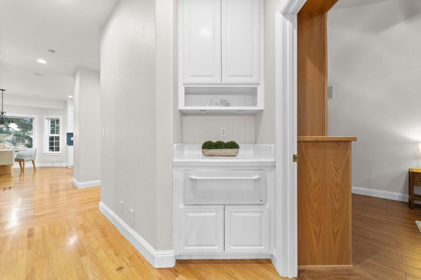 Detail Gallery Image 17 of 78 For 1925 Mantelli Dr, Gilroy,  CA 95020 - 5 Beds | 3/1 Baths