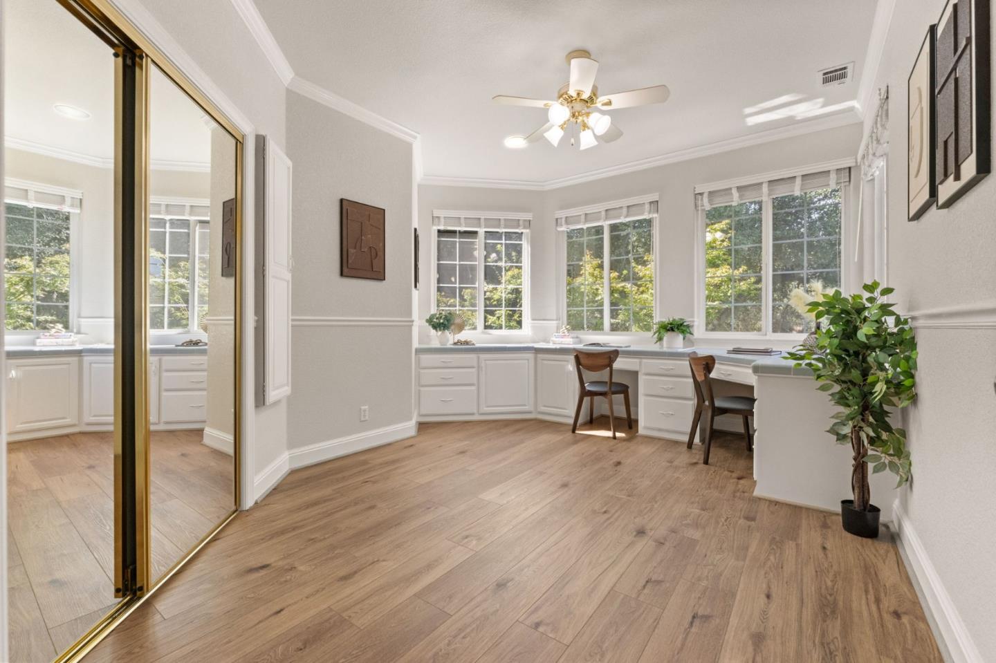Detail Gallery Image 44 of 78 For 1925 Mantelli Dr, Gilroy,  CA 95020 - 5 Beds | 3/1 Baths