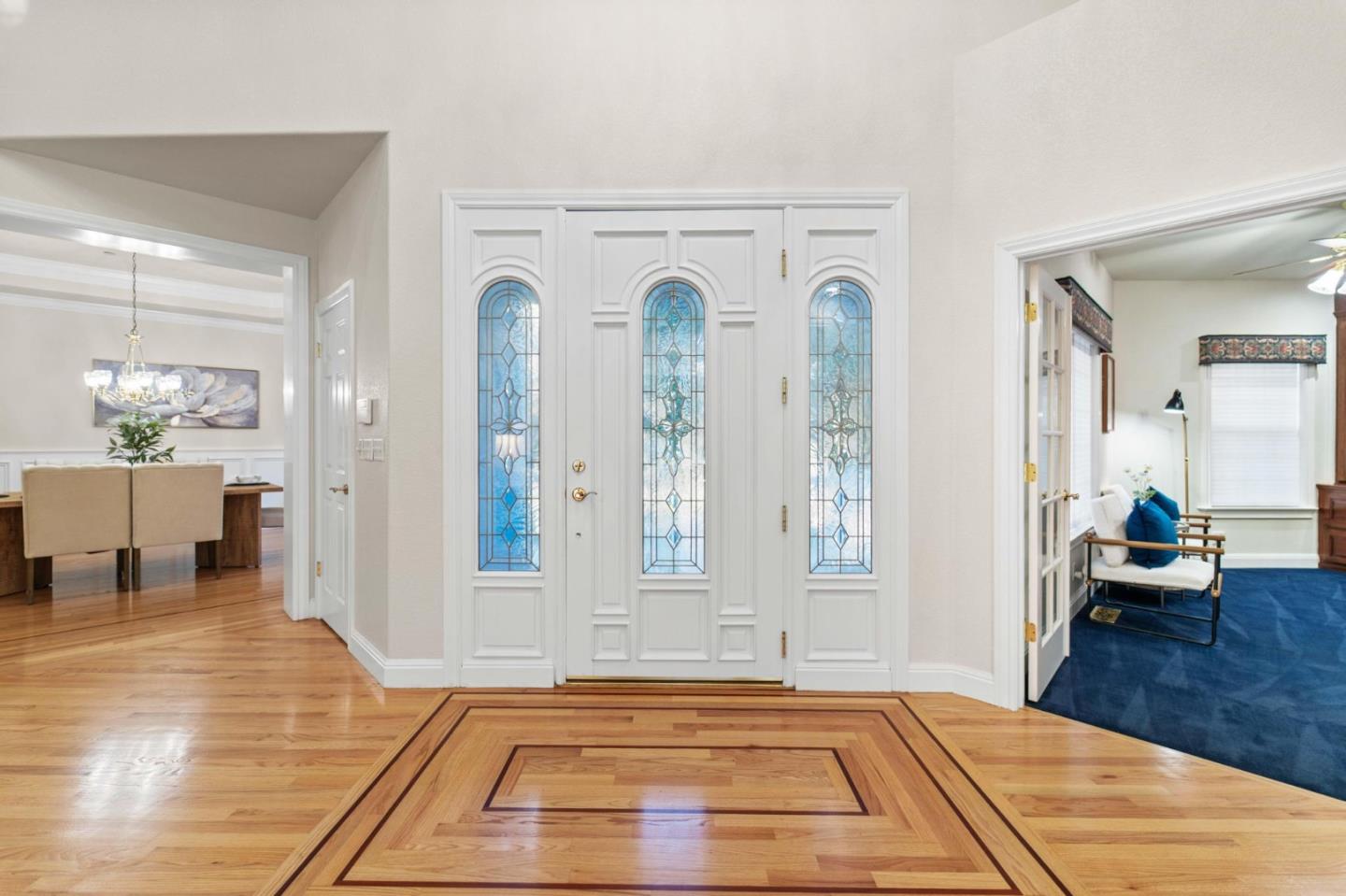 Detail Gallery Image 5 of 78 For 1925 Mantelli Dr, Gilroy,  CA 95020 - 5 Beds | 3/1 Baths