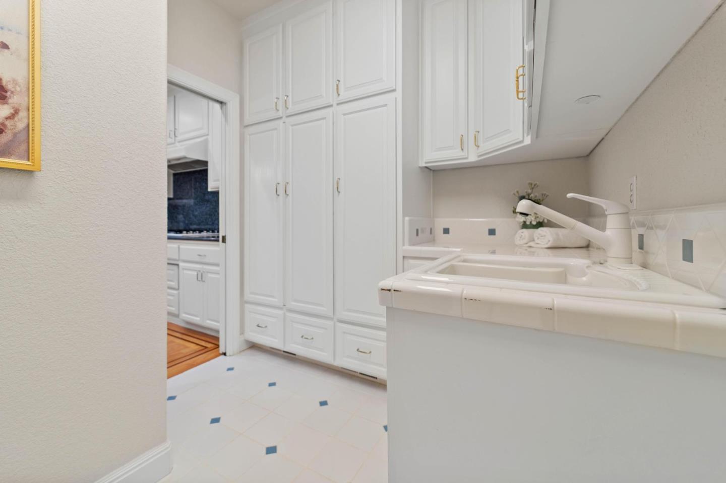 Detail Gallery Image 61 of 78 For 1925 Mantelli Dr, Gilroy,  CA 95020 - 5 Beds | 3/1 Baths