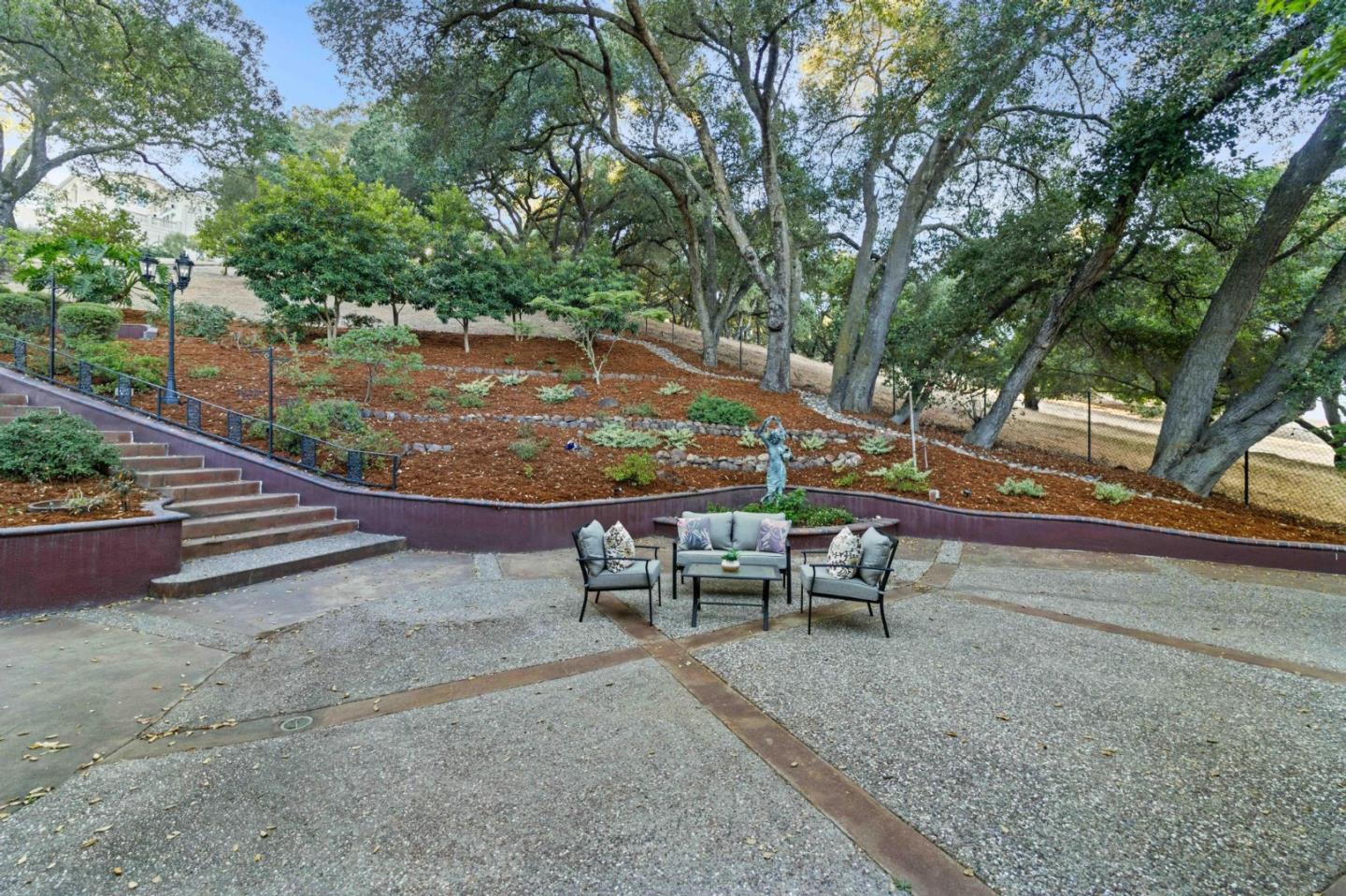 Detail Gallery Image 67 of 78 For 1925 Mantelli Dr, Gilroy,  CA 95020 - 5 Beds | 3/1 Baths