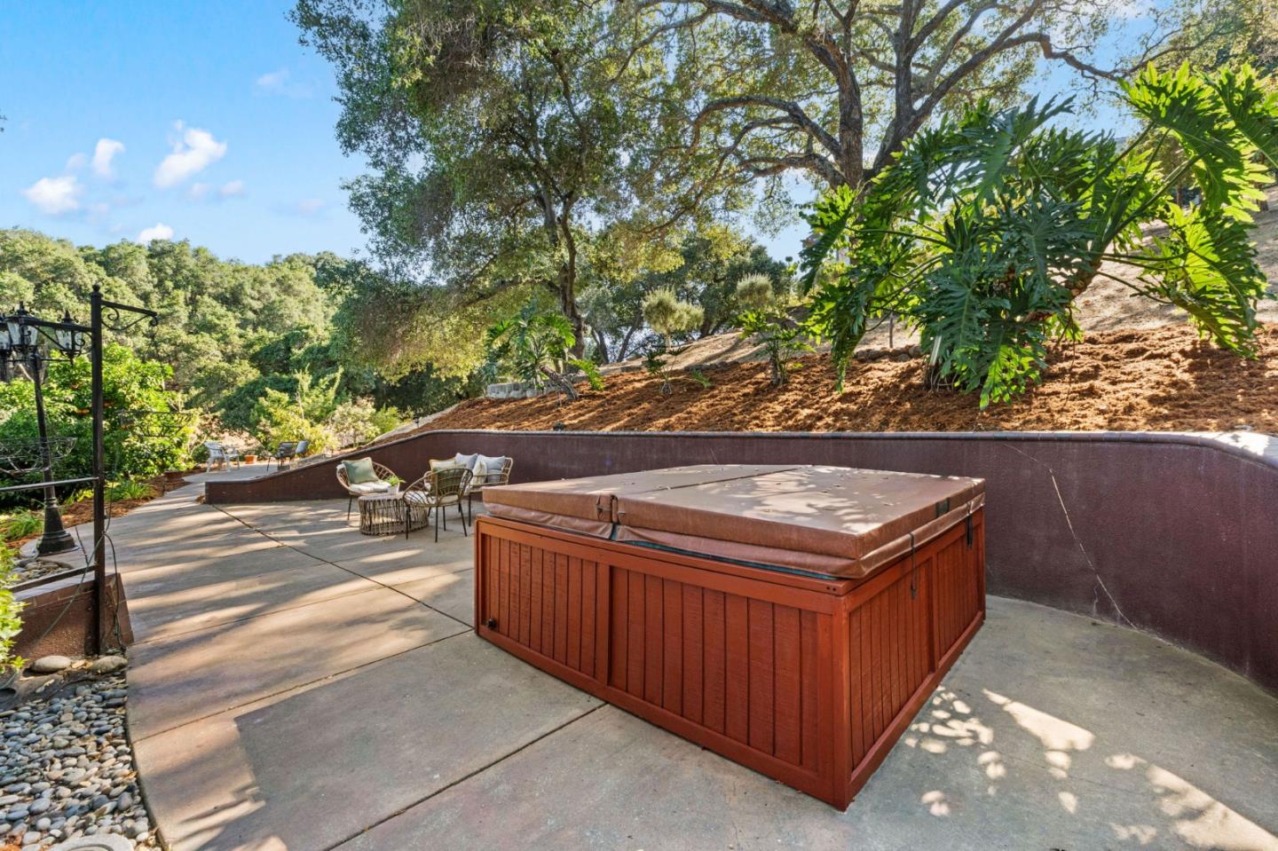 Detail Gallery Image 70 of 78 For 1925 Mantelli Dr, Gilroy,  CA 95020 - 5 Beds | 3/1 Baths