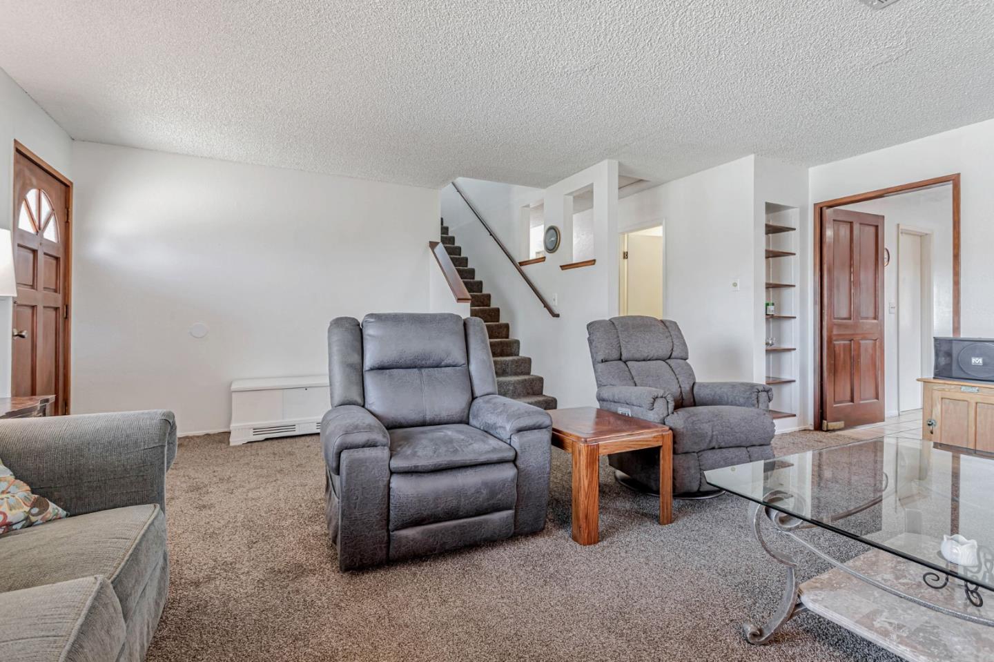 Detail Gallery Image 7 of 35 For 250 Arroyo Dr, Watsonville,  CA 95076 - 4 Beds | 3 Baths