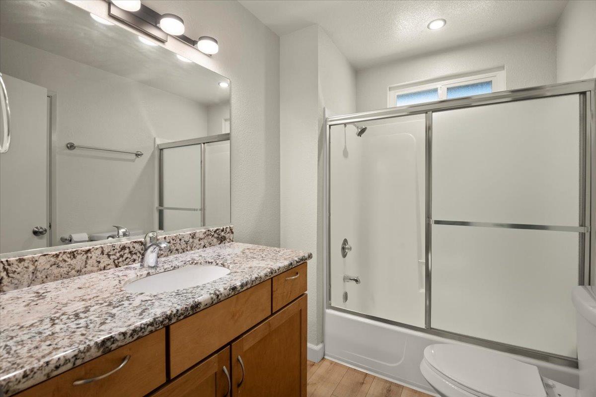 Detail Gallery Image 10 of 17 For 760 Fletcher Ln, Hayward,  CA 94544 - – Beds | – Baths
