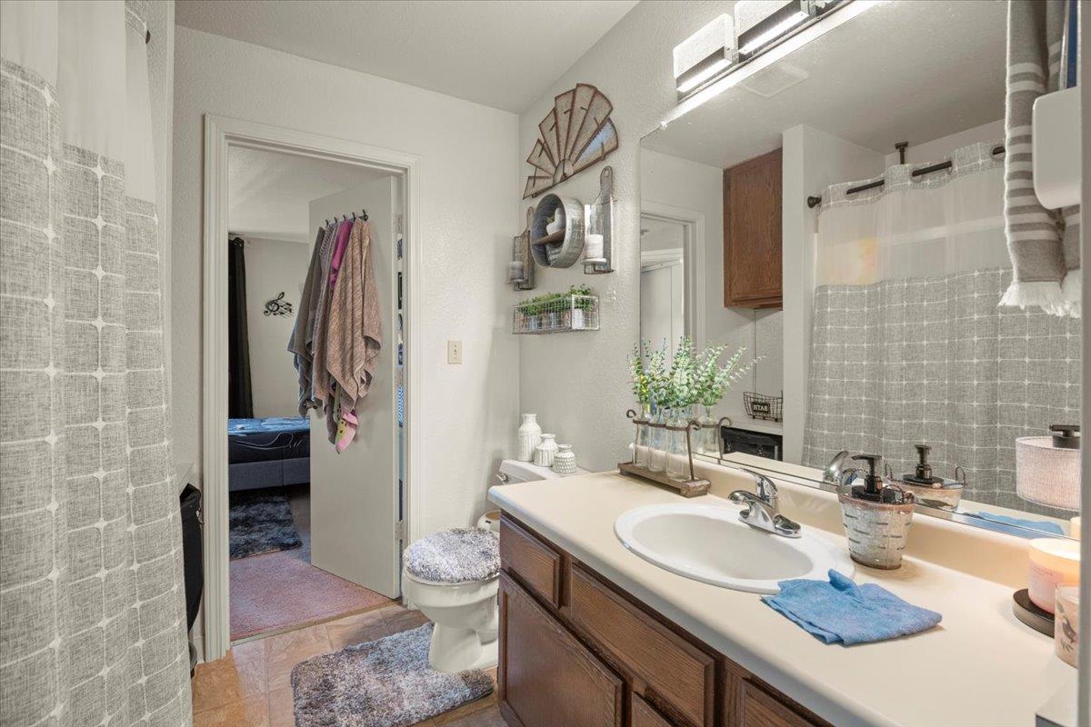 Detail Gallery Image 16 of 17 For 760 Fletcher Ln, Hayward,  CA 94544 - – Beds | – Baths