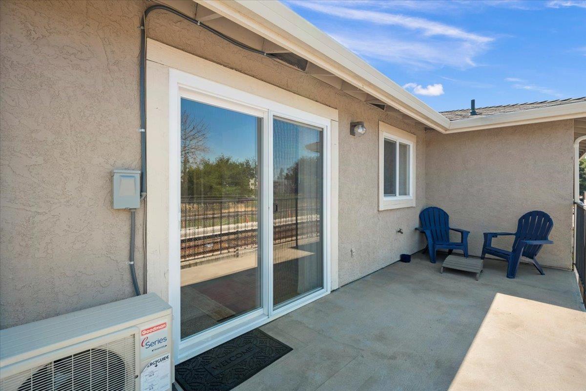 Detail Gallery Image 5 of 17 For 760 Fletcher Ln, Hayward,  CA 94544 - – Beds | – Baths