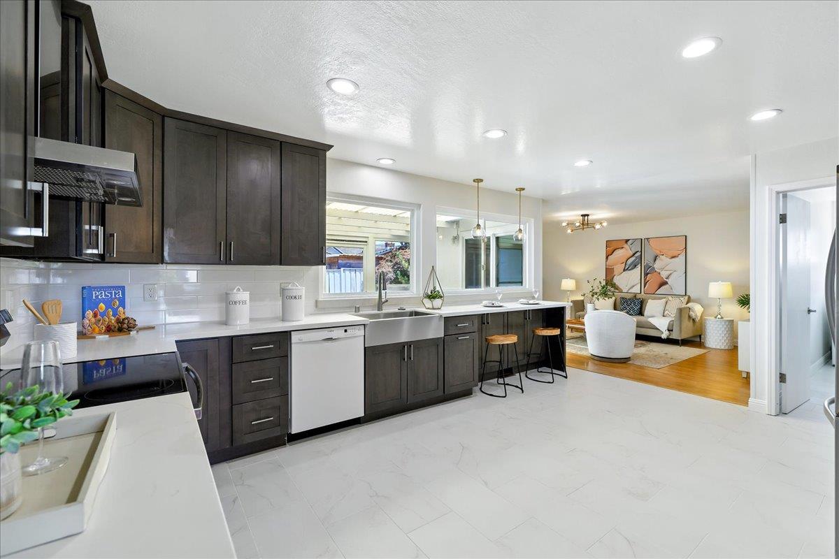 Detail Gallery Image 11 of 51 For 2574 Bing Ct, Union City,  CA 94587 - 4 Beds | 2 Baths