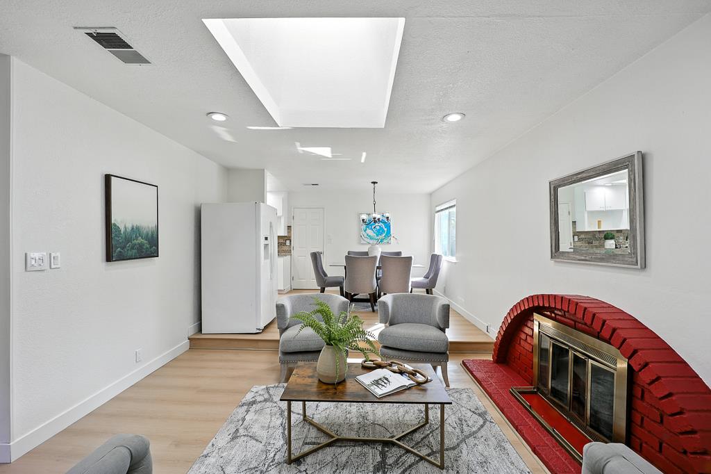 Detail Gallery Image 12 of 57 For 32461 Darlene Way, Union City,  CA 94587 - 4 Beds | 2 Baths