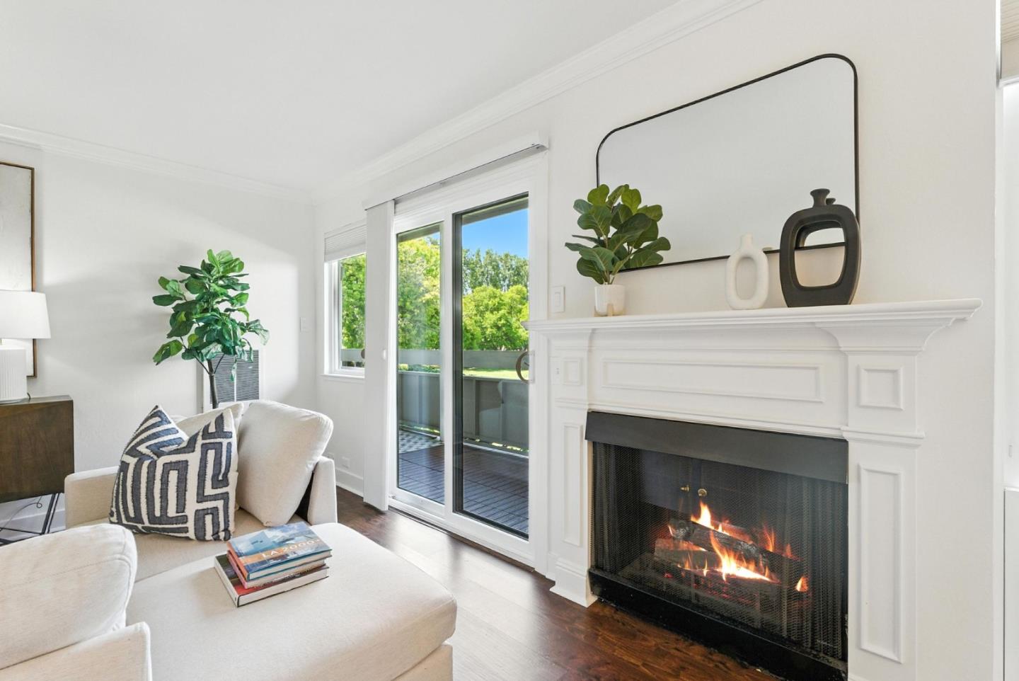 Detail Gallery Image 4 of 40 For 1061 Beach Park Blvd #103,  Foster City,  CA 94404 - 2 Beds | 2 Baths