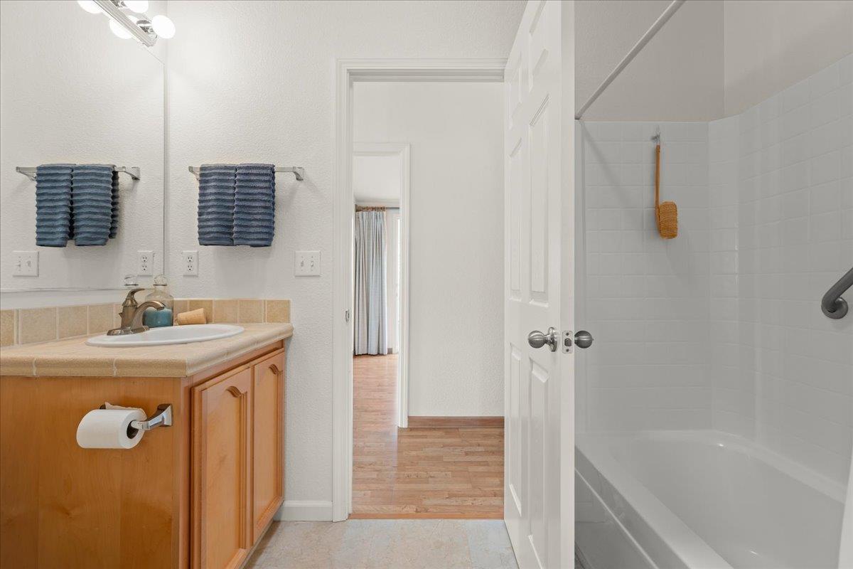 Detail Gallery Image 15 of 24 For 16 Primrose St #16,  Aptos,  CA 95003 - 3 Beds | 2 Baths