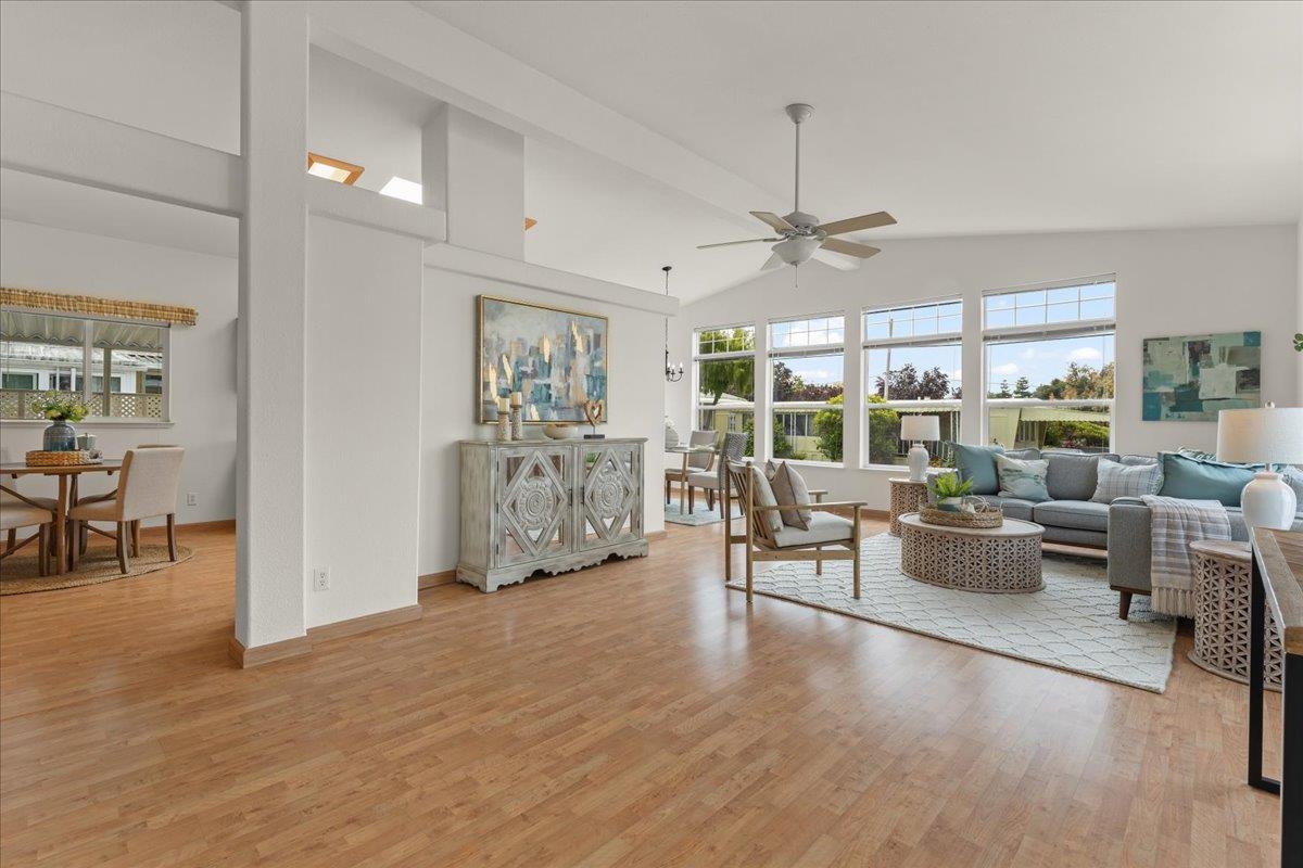 Detail Gallery Image 9 of 24 For 16 Primrose St #16,  Aptos,  CA 95003 - 3 Beds | 2 Baths