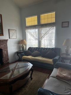 Detail Gallery Image 3 of 5 For 101 Citrus Ave, Los Banos,  CA 93635 - 3 Beds | 2 Baths