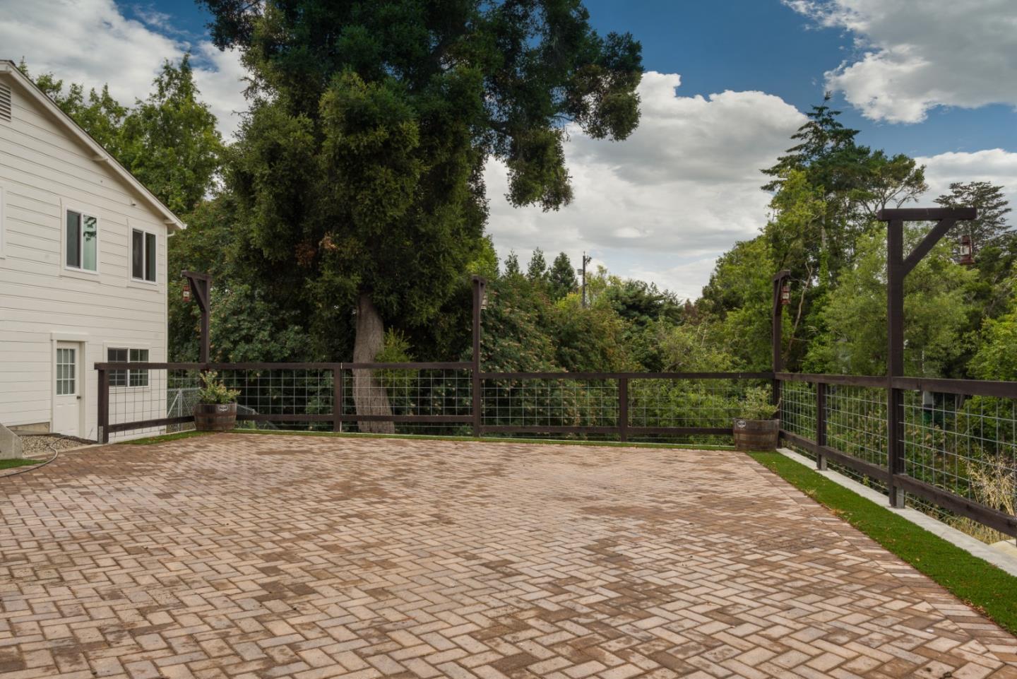 Detail Gallery Image 10 of 22 For 156 Sueno Camino, La Honda,  CA 94020 - 3 Beds | 2 Baths