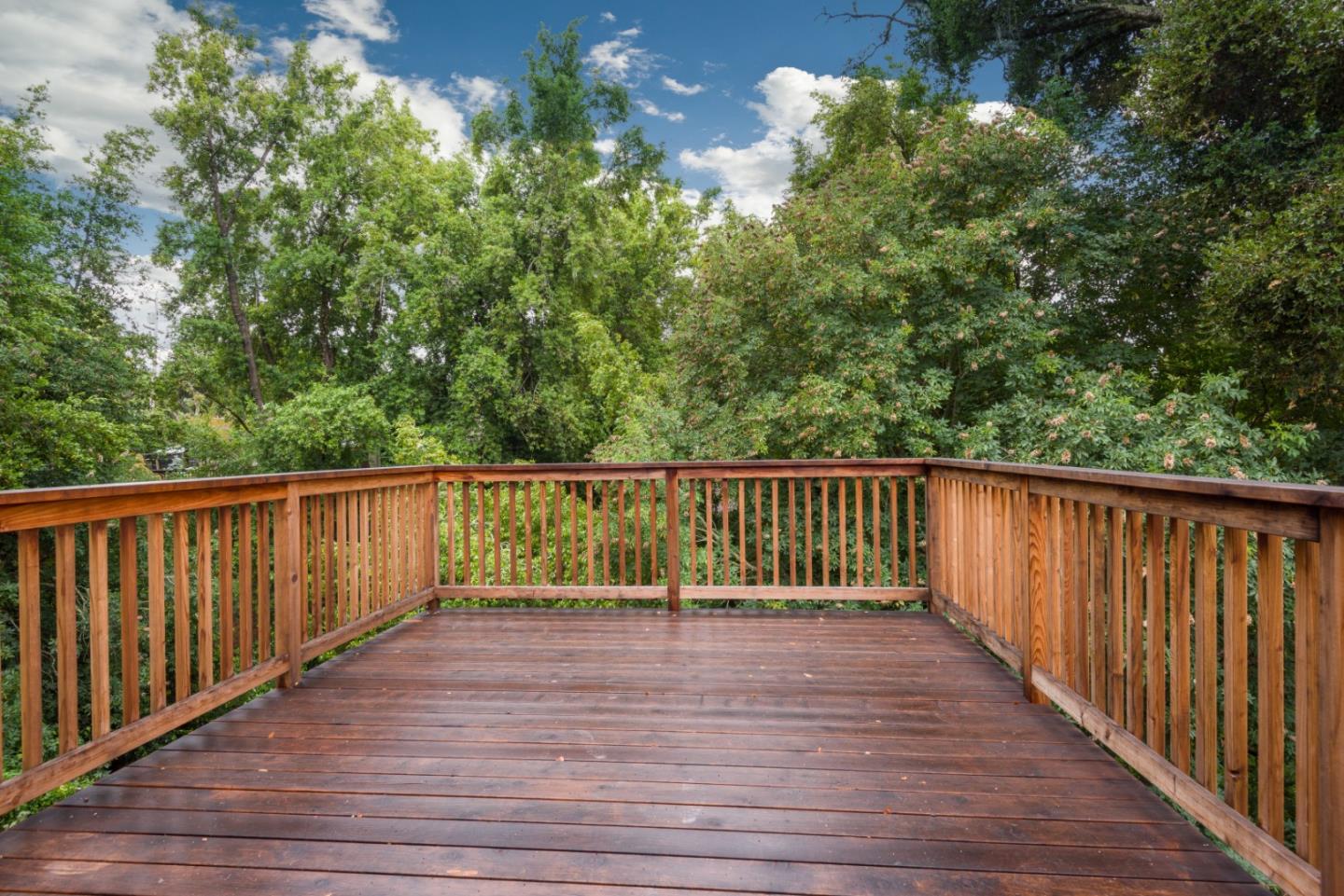 Detail Gallery Image 11 of 22 For 156 Sueno Camino, La Honda,  CA 94020 - 3 Beds | 2 Baths