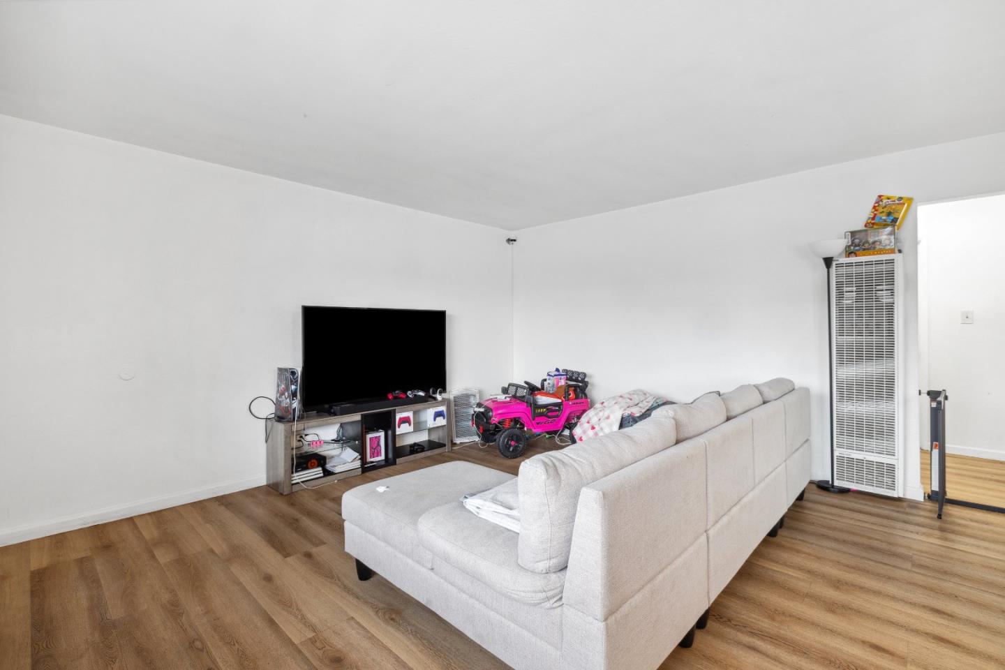 Detail Gallery Image 18 of 26 For 1182 Leigh, San Jose,  CA 95126 - – Beds | – Baths