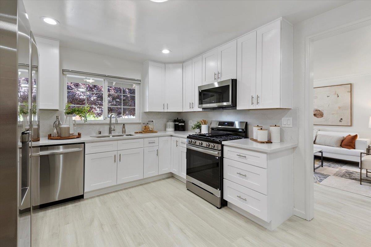 Detail Gallery Image 15 of 48 For 3562 Earl Dr, Santa Clara,  CA 95051 - 3 Beds | 2 Baths