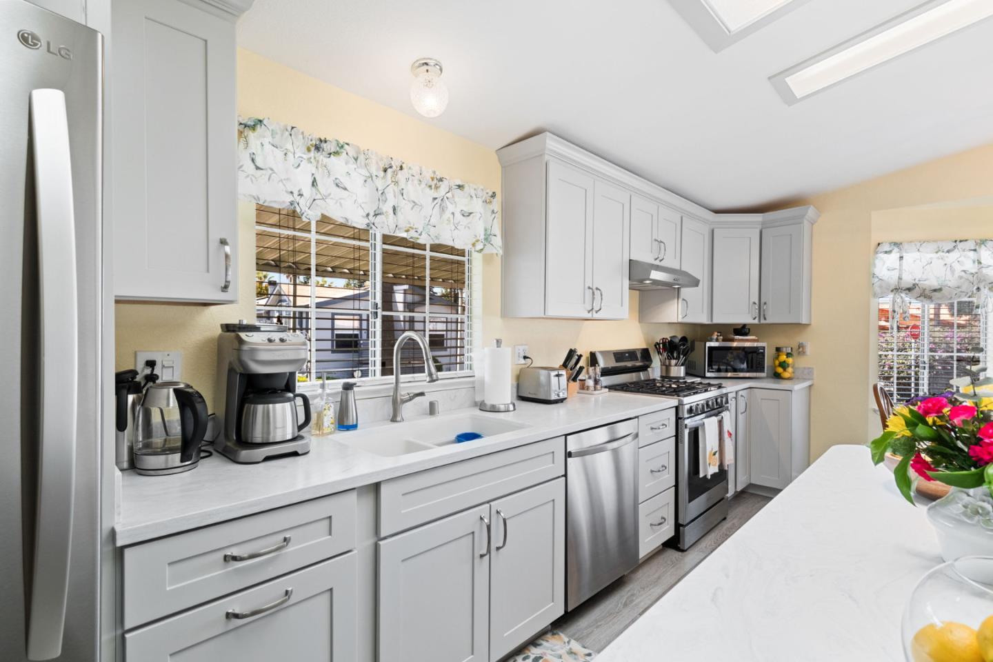 Detail Gallery Image 12 of 52 For 600 E Weddell Dr #126,  Sunnyvale,  CA 94089 - 3 Beds | 2 Baths
