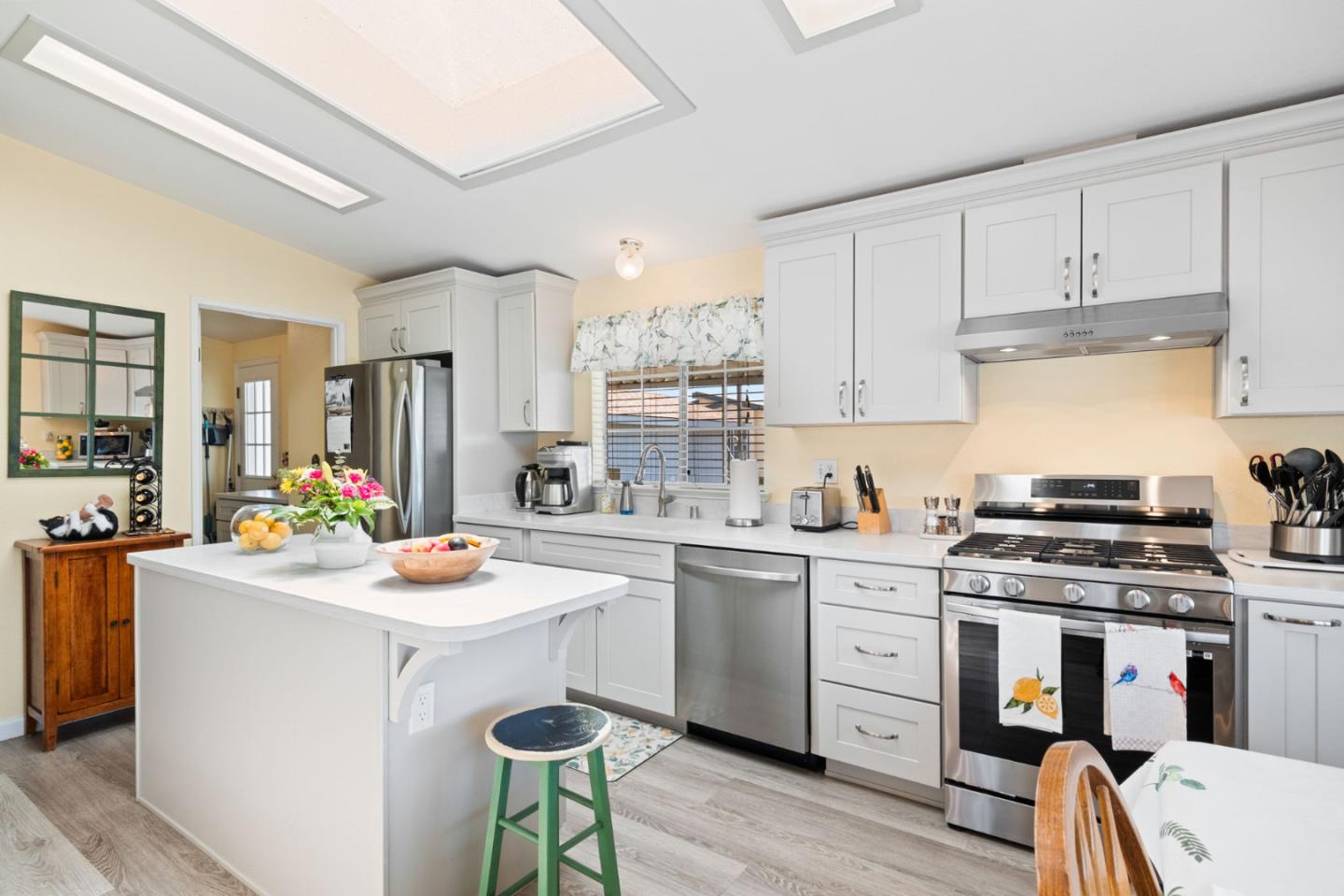 Detail Gallery Image 15 of 52 For 600 E Weddell Dr #126,  Sunnyvale,  CA 94089 - 3 Beds | 2 Baths