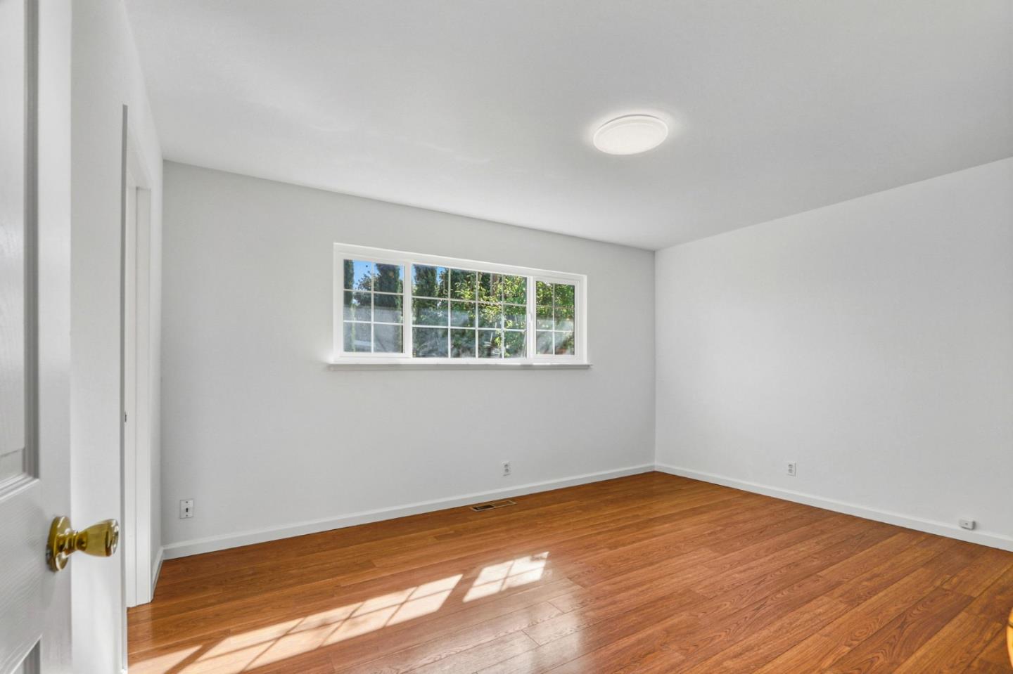 Detail Gallery Image 19 of 31 For 800 Leigh Ave, San Jose,  CA 95128 - – Beds | – Baths