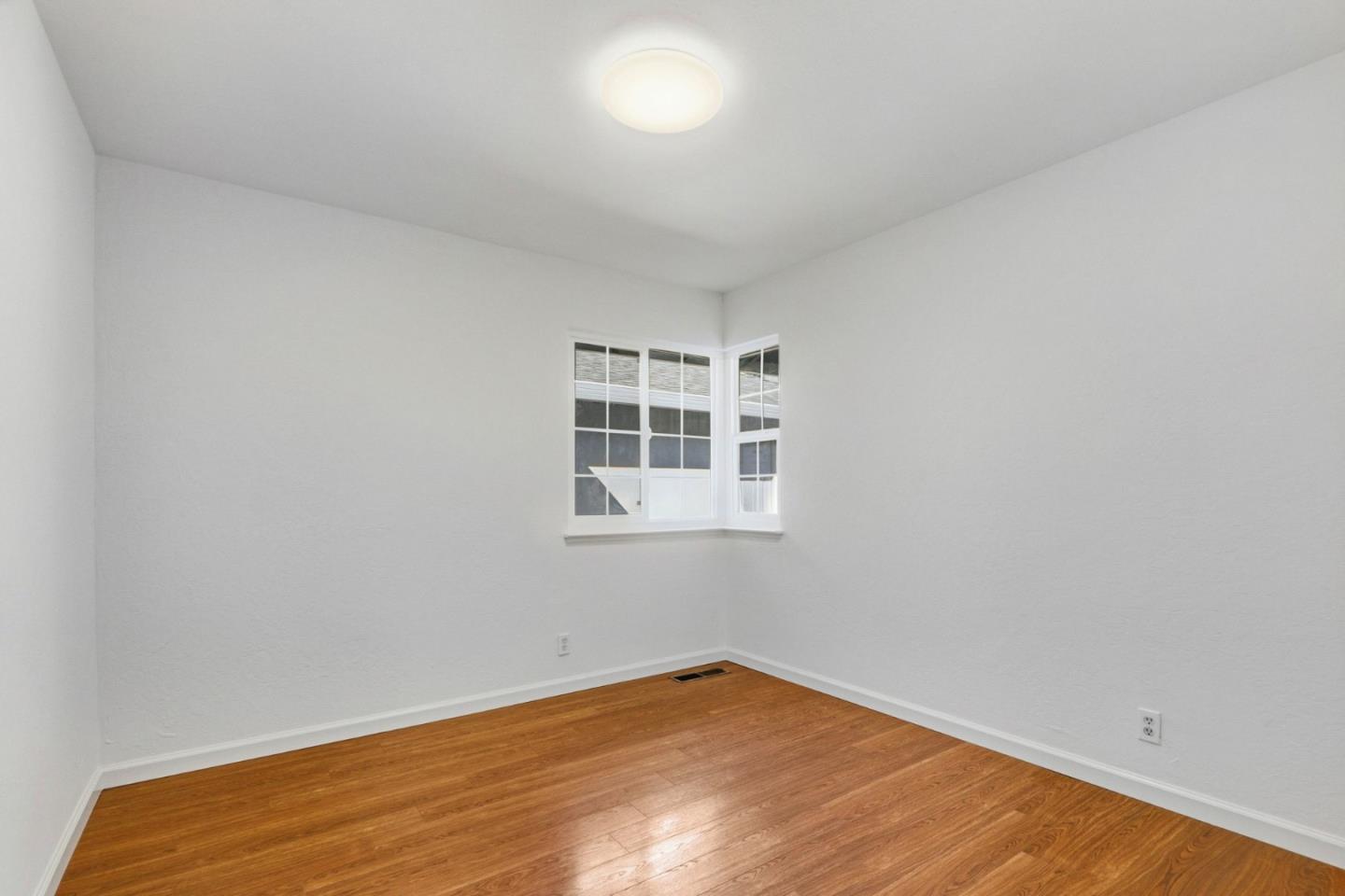 Detail Gallery Image 21 of 31 For 800 Leigh Ave, San Jose,  CA 95128 - – Beds | – Baths