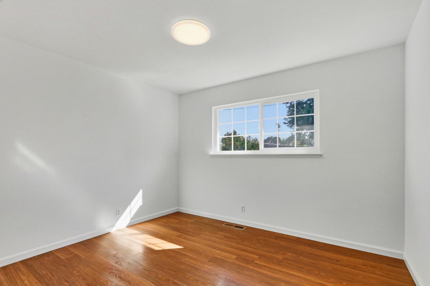 Detail Gallery Image 22 of 31 For 800 Leigh Ave, San Jose,  CA 95128 - – Beds | – Baths