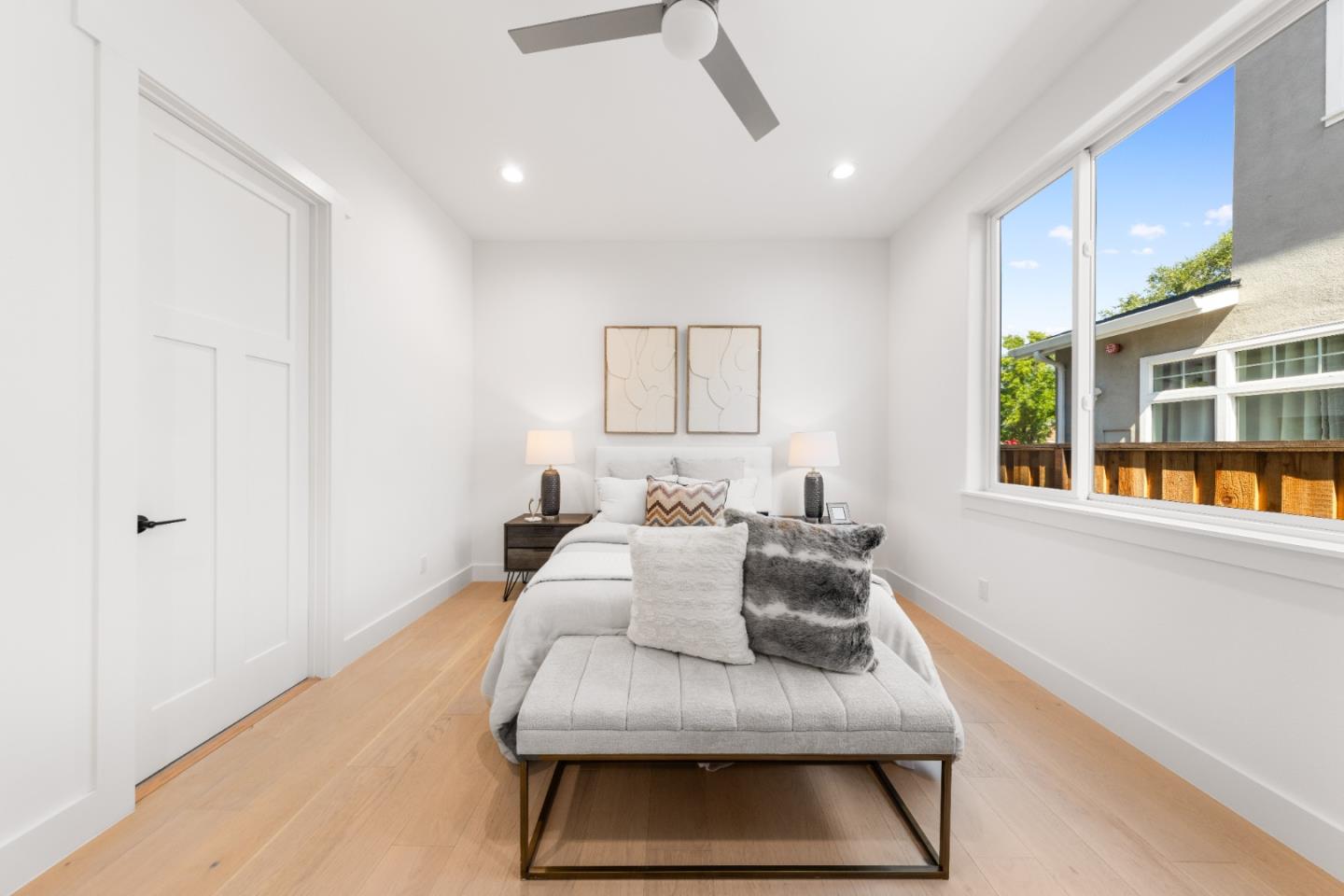 Detail Gallery Image 25 of 41 For 1094 Windsor St, San Jose,  CA 95129 - 5 Beds | 4/1 Baths