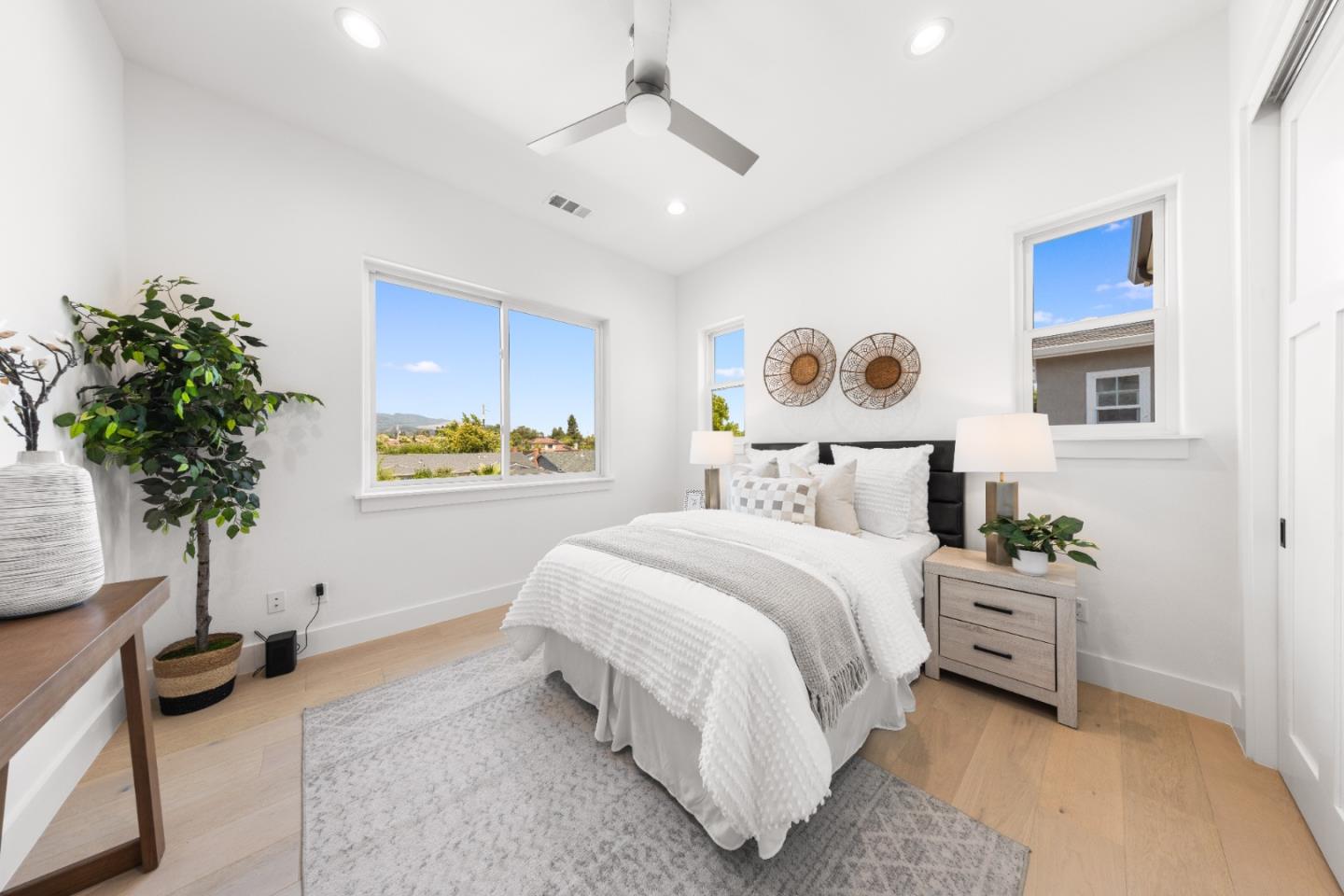 Detail Gallery Image 35 of 41 For 1094 Windsor St, San Jose,  CA 95129 - 5 Beds | 4/1 Baths