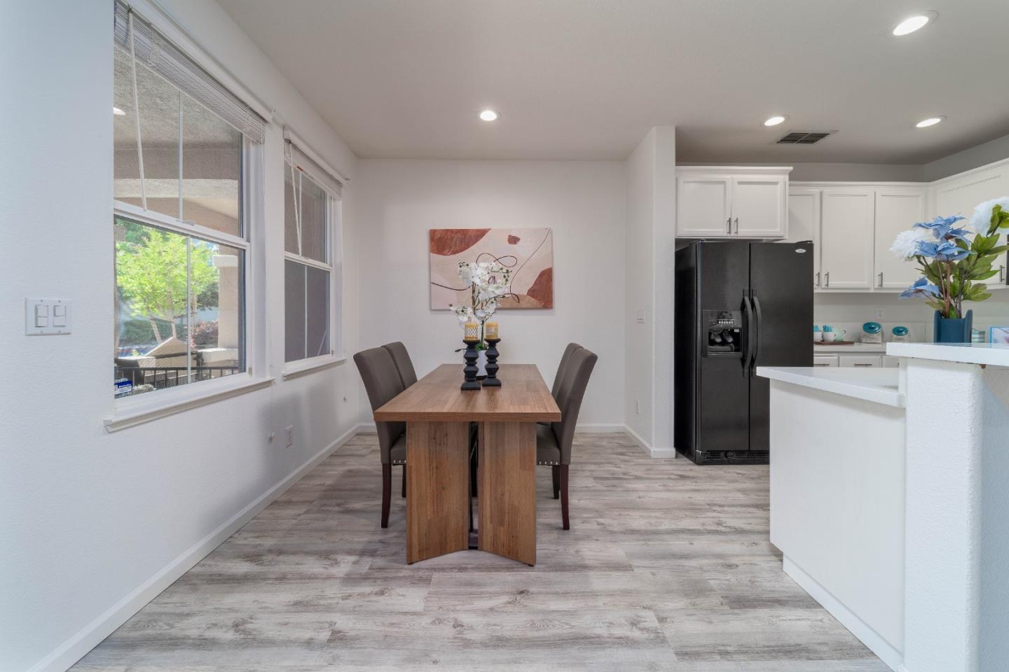 Detail Gallery Image 8 of 30 For 6360 Forget Me Not, Livermore,  CA 94551 - 3 Beds | 2/1 Baths