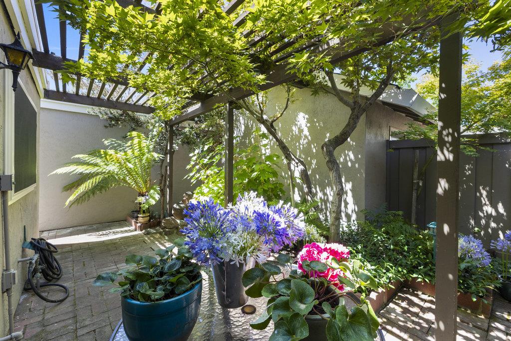 Detail Gallery Image 46 of 68 For 102 Escobar Ave, Los Gatos,  CA 95032 - 2 Beds | 2 Baths