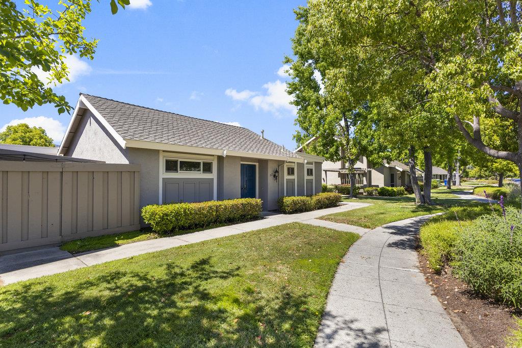 Detail Gallery Image 5 of 68 For 102 Escobar Ave, Los Gatos,  CA 95032 - 2 Beds | 2 Baths