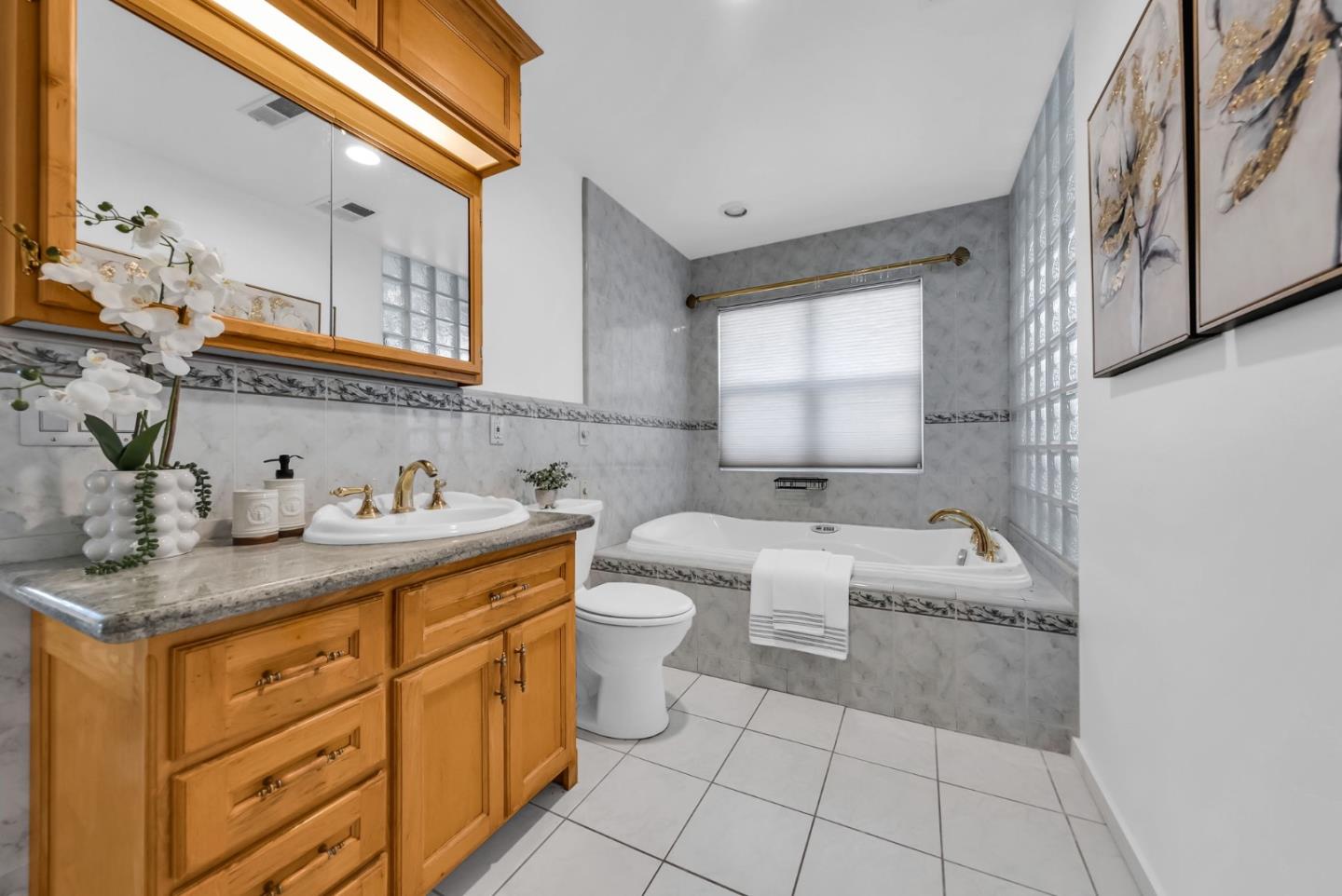 Detail Gallery Image 37 of 49 For 5665 Comanche Drive Dr, San Jose,  CA 95123 - 3 Beds | 2 Baths