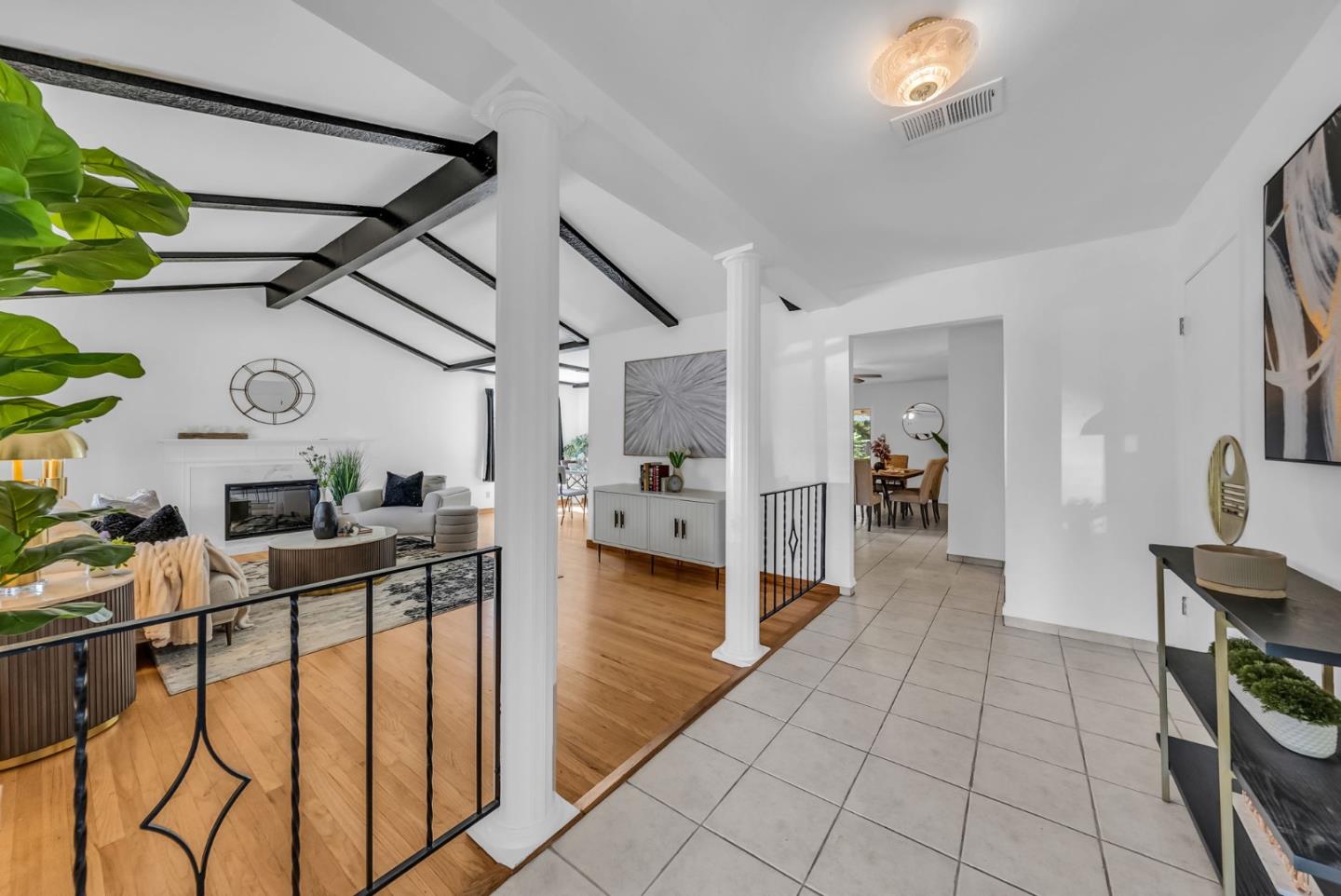 Detail Gallery Image 5 of 49 For 5665 Comanche Drive Dr, San Jose,  CA 95123 - 3 Beds | 2 Baths